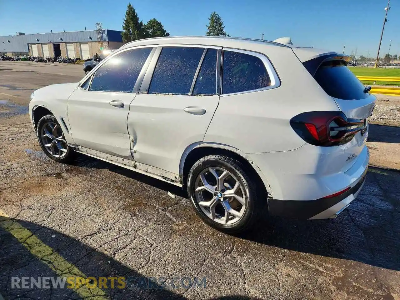 2 Фотография поврежденного автомобиля WBX57DP0XRN258138 BMW X3 2024