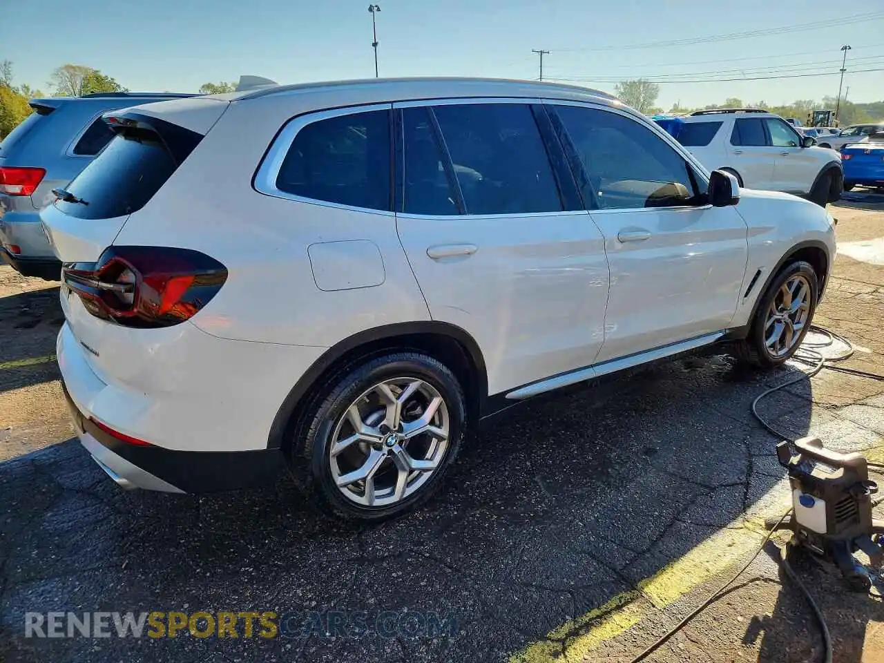 3 Фотография поврежденного автомобиля WBX57DP0XRN258138 BMW X3 2024