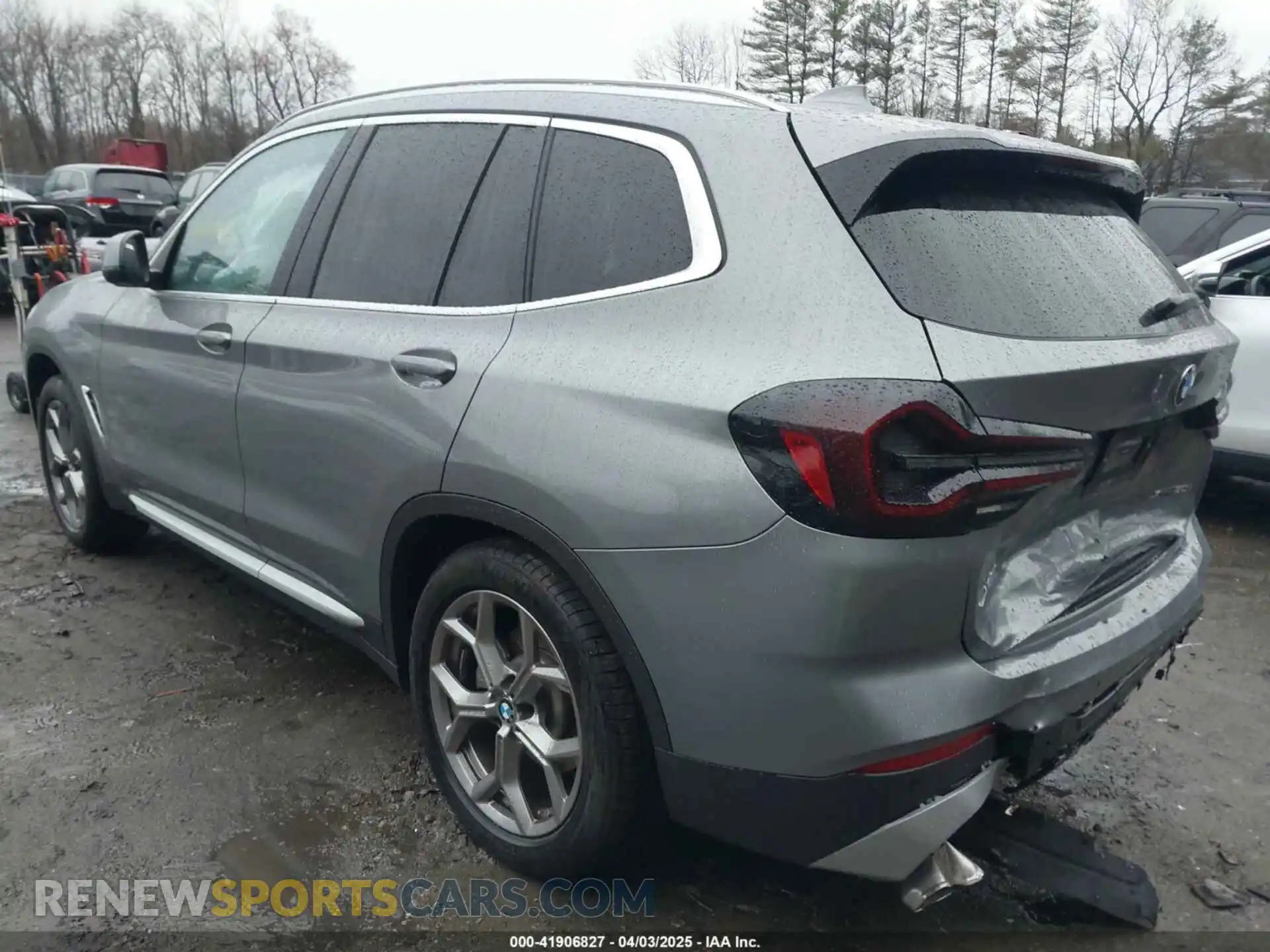 3 Photograph of a damaged car WBX57DP0XRN265591 BMW X3 2024