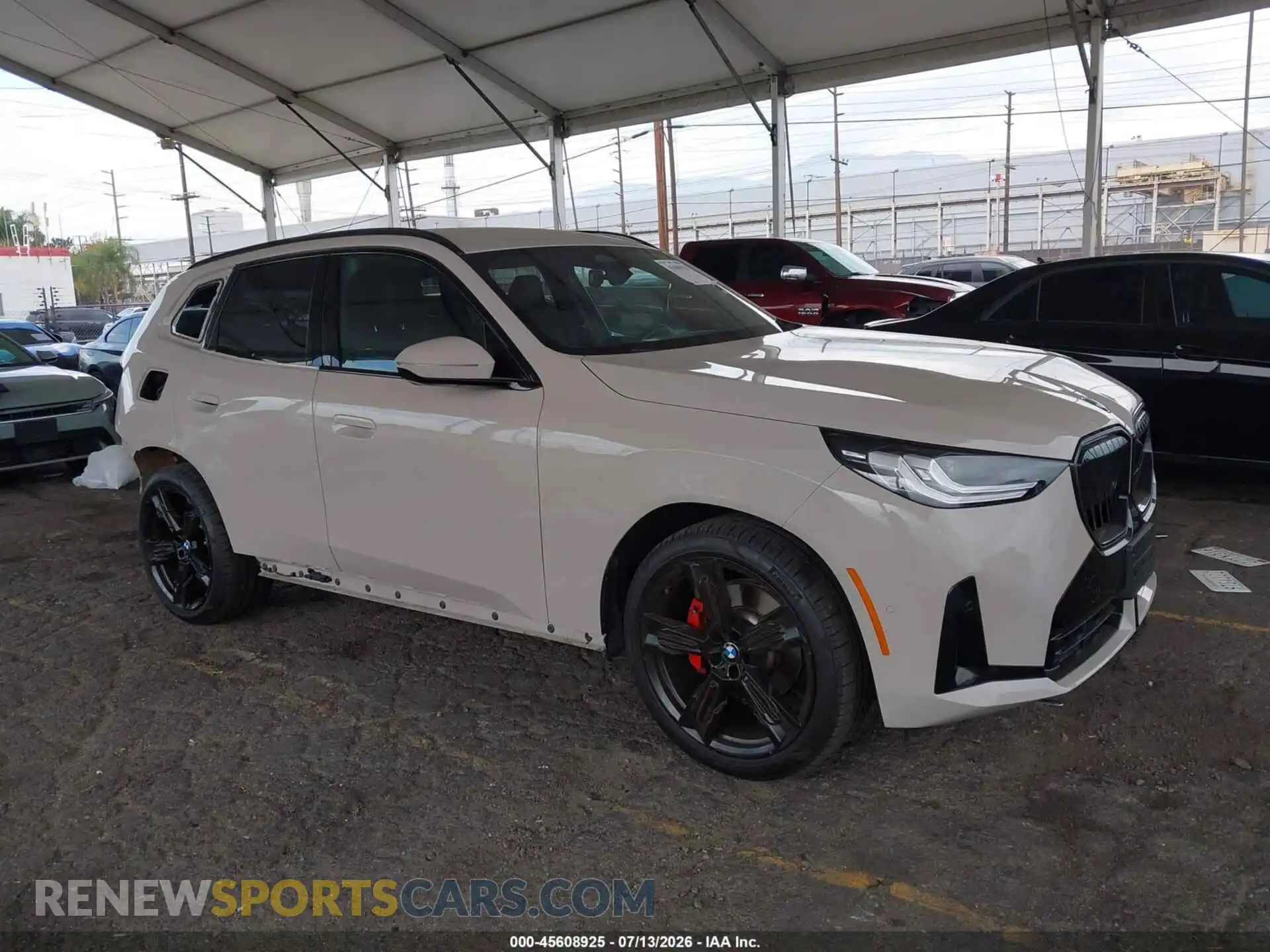 1 Photograph of a damaged car 5UX53GP00S9115111 BMW X3 2025