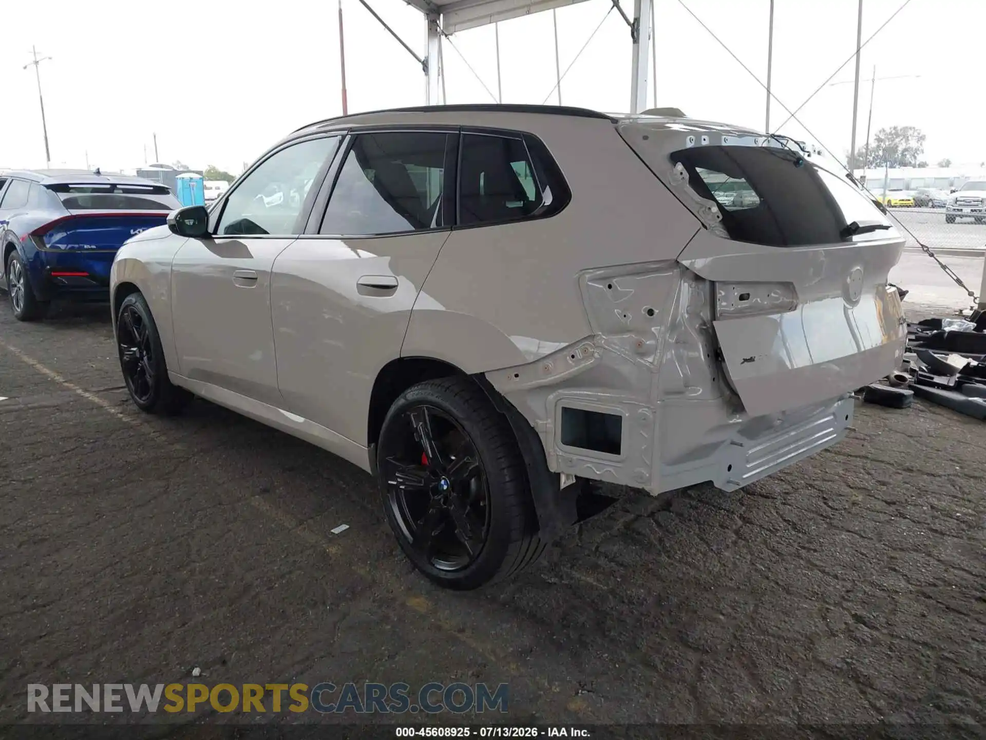 3 Photograph of a damaged car 5UX53GP00S9115111 BMW X3 2025