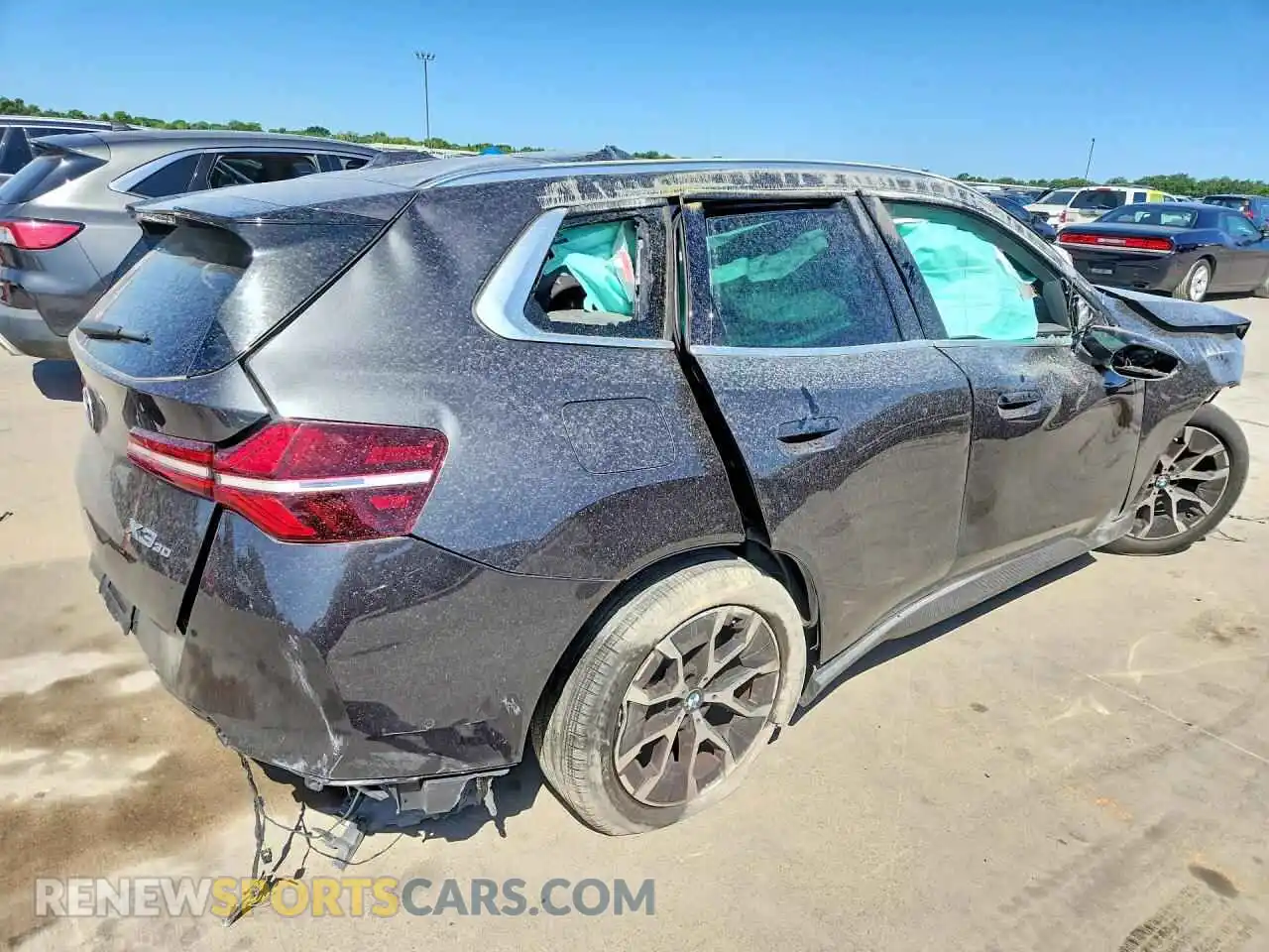 3 Photograph of a damaged car 5UX53GP01S9007208 BMW X3 2025
