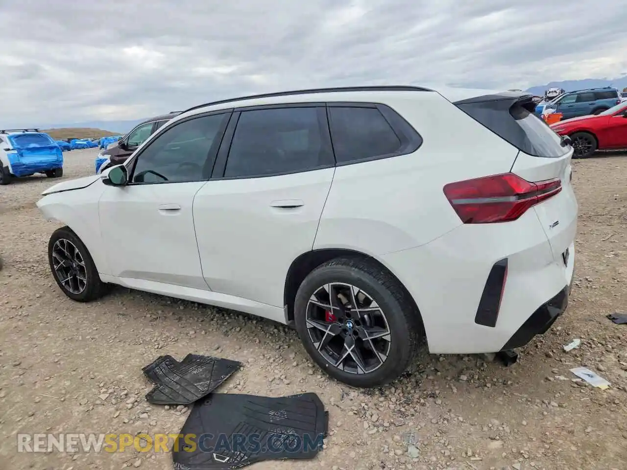 2 Photograph of a damaged car 5UX53GP01S9Y32553 BMW X3 2025