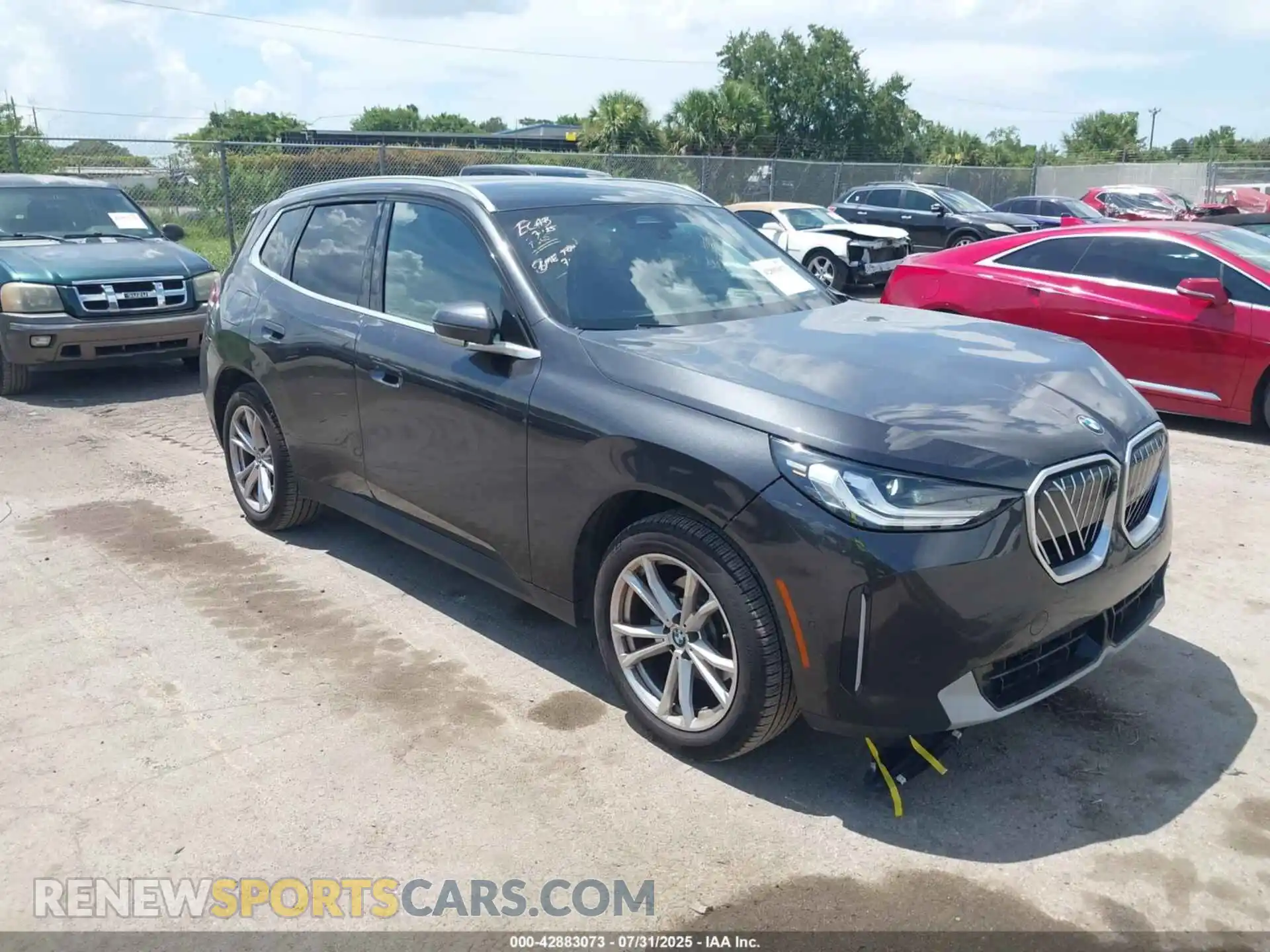 1 Фотография поврежденного автомобиля 5UX53GP03S9Z44917 BMW X3 2025