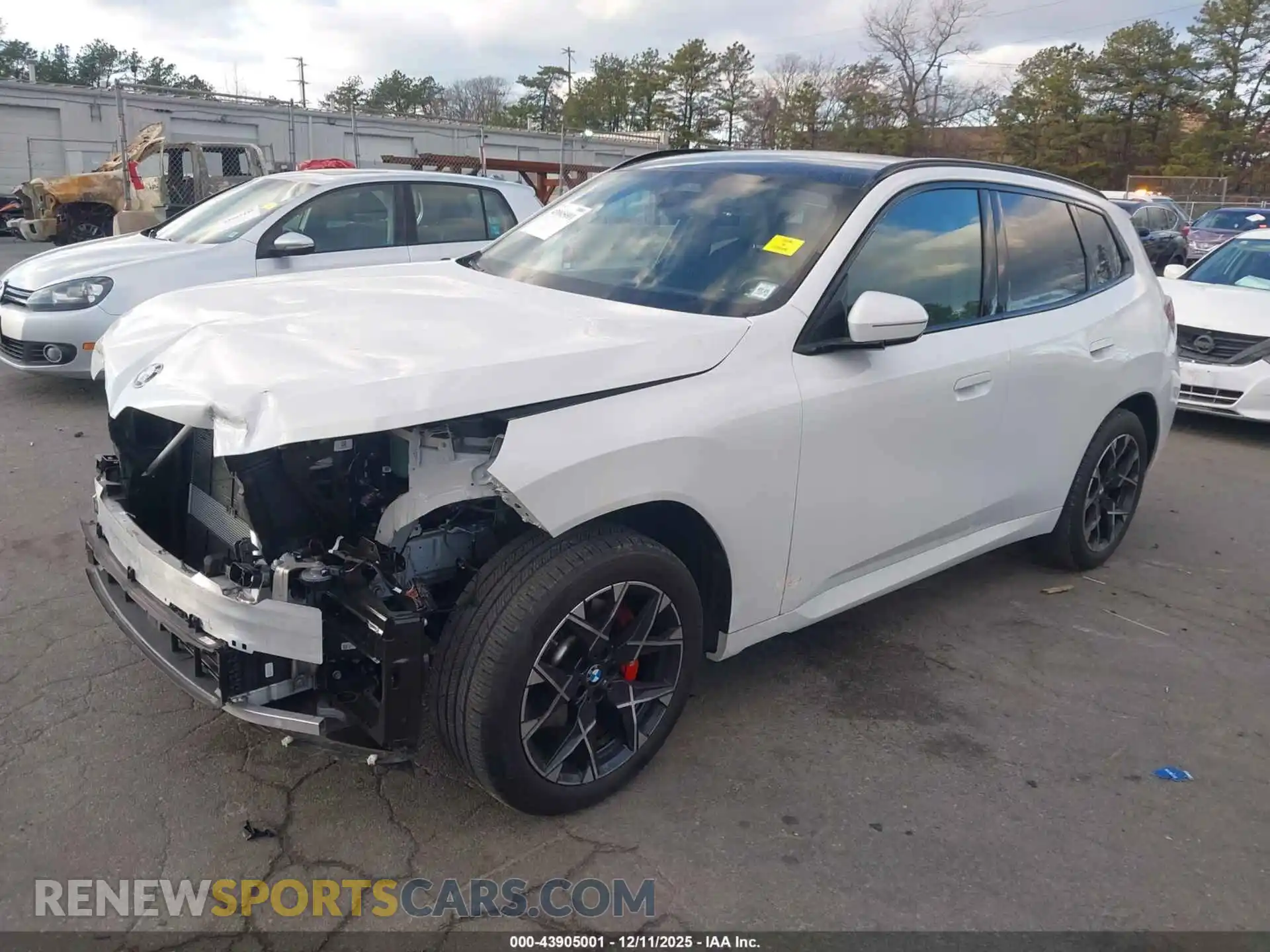 2 Photograph of a damaged car 5UX53GP04S9Y74280 BMW X3 2025