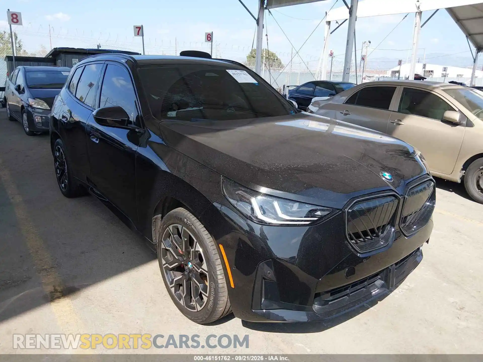 1 Photograph of a damaged car 5UX53GP06S9001680 BMW X3 2025