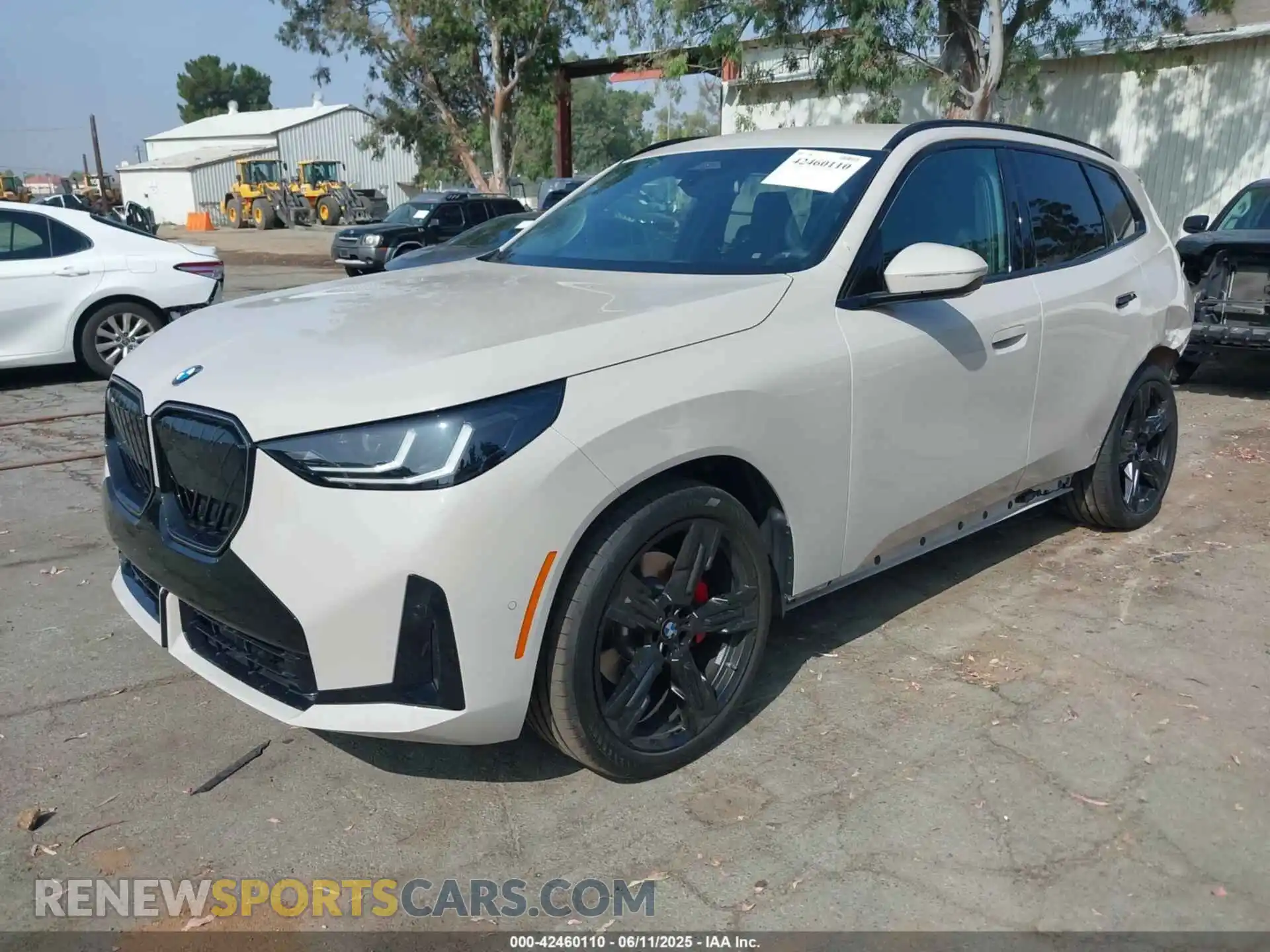 2 Photograph of a damaged car 5UX53GP08S9015483 BMW X3 2025