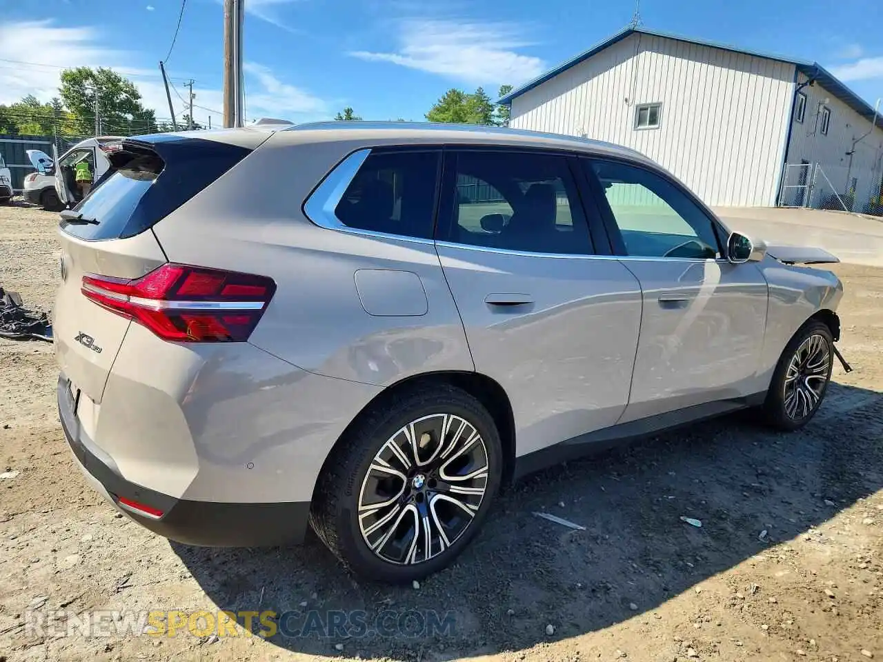 3 Photograph of a damaged car 5UX53GP08S9Y88795 BMW X3 2025
