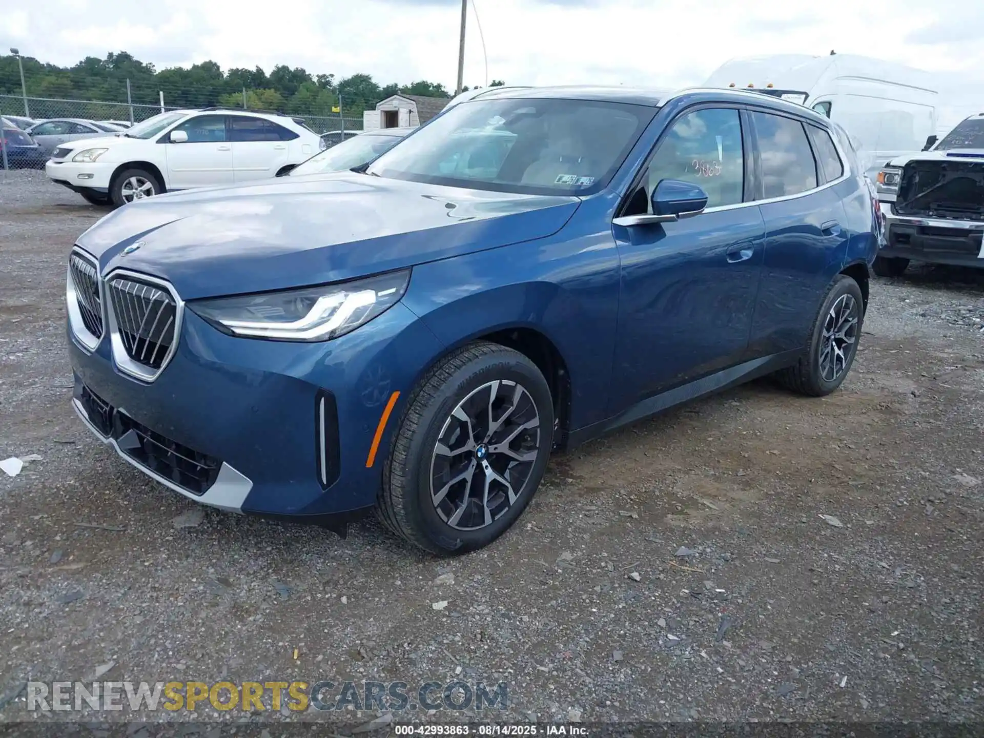 2 Photograph of a damaged car 5UX53GP09S9087986 BMW X3 2025