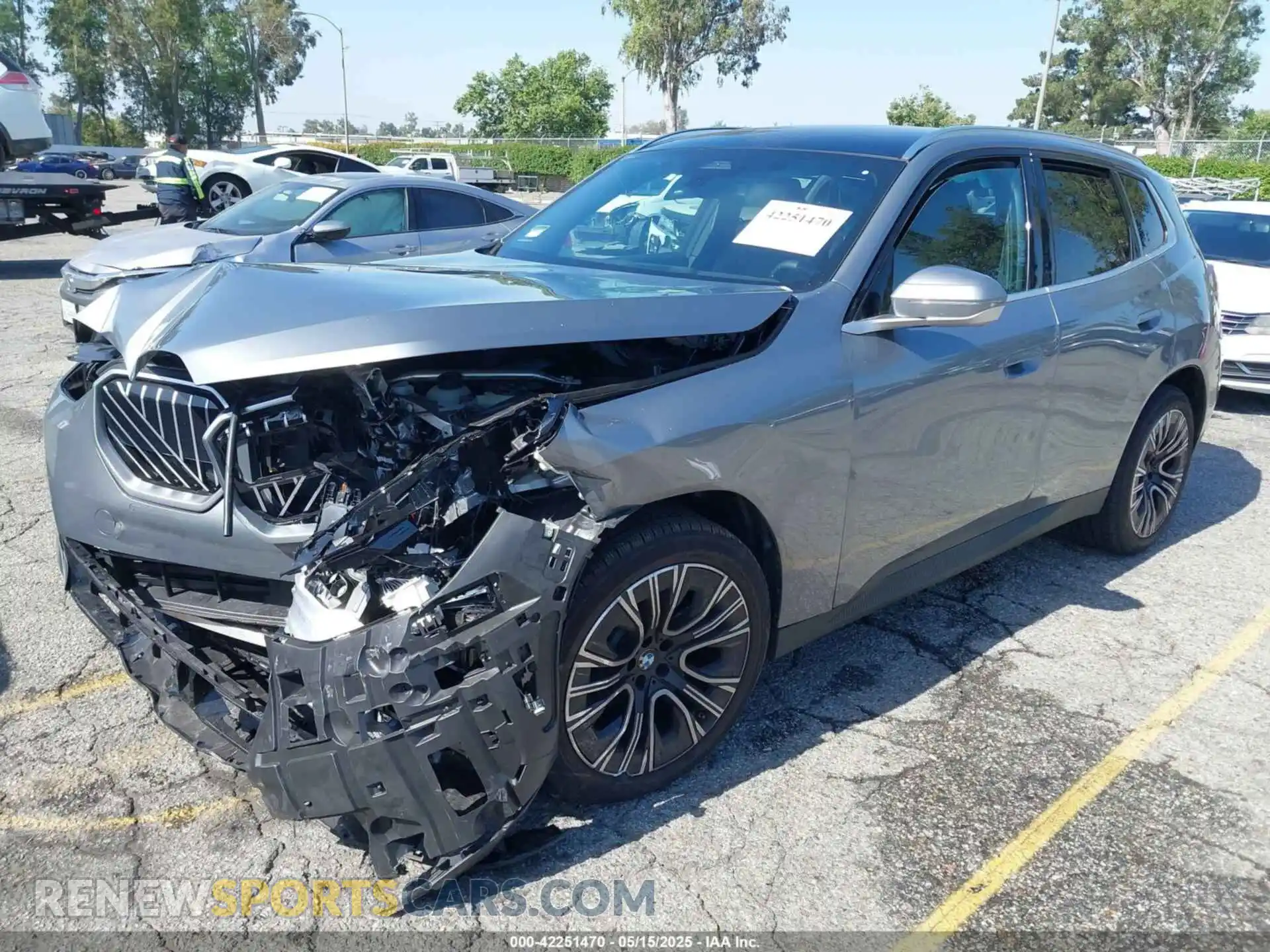 2 Photograph of a damaged car 5UX53GP09S9Y90216 BMW X3 2025