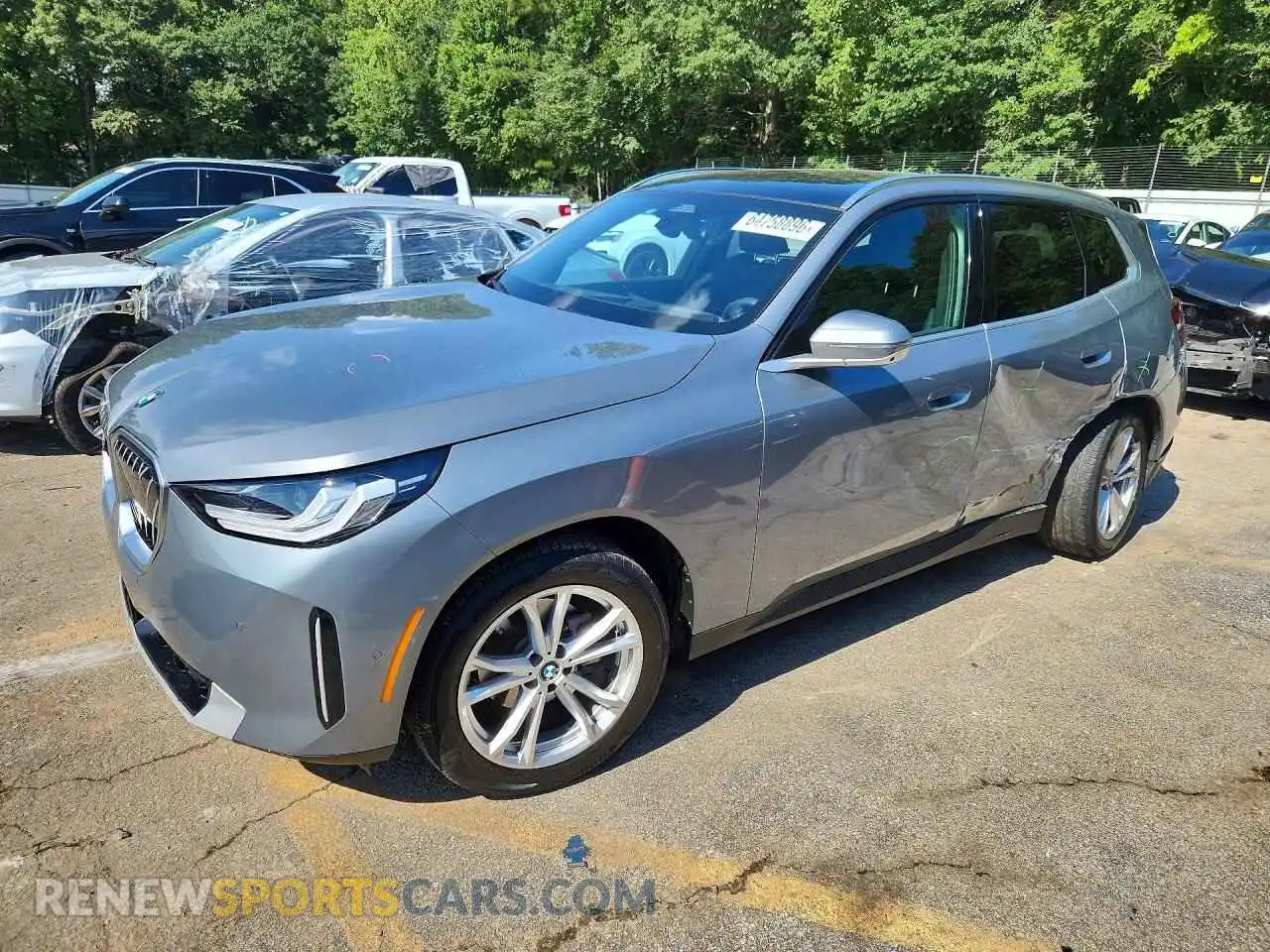 1 Photograph of a damaged car 5UX53GP09S9Z27068 BMW X3 2025