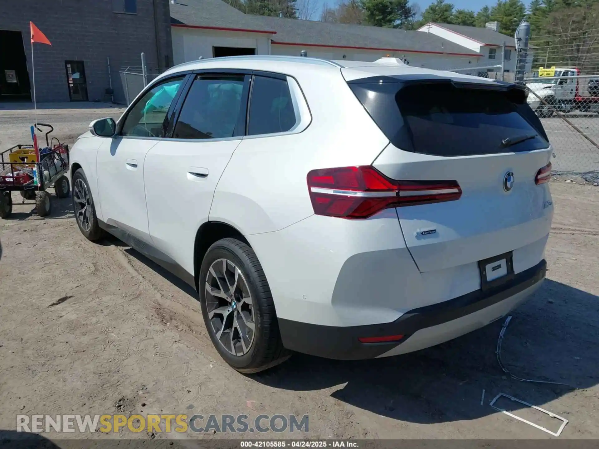 3 Photograph of a damaged car 5UX53GP0XS9012293 BMW X3 2025