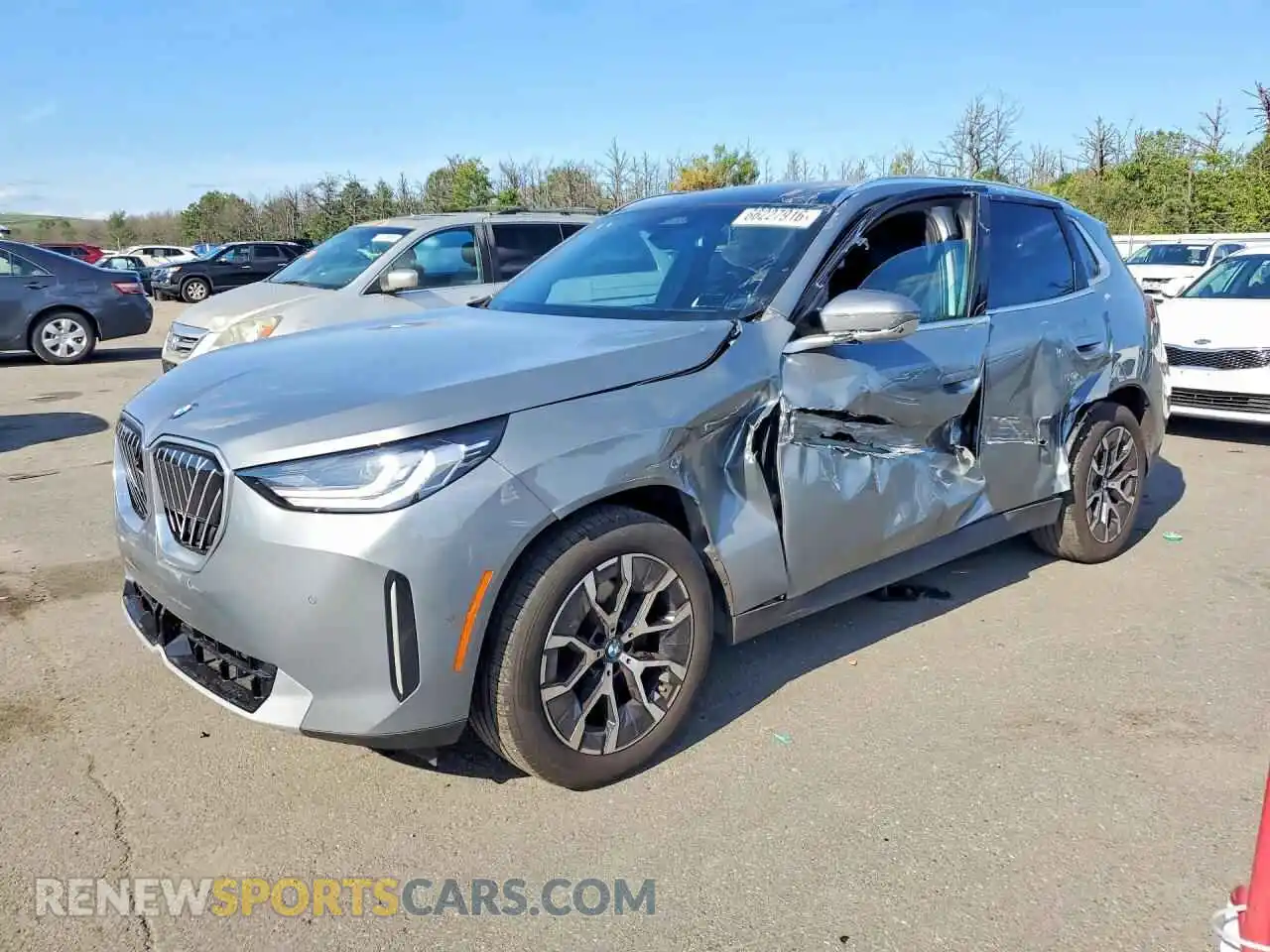 1 Photograph of a damaged car 5UX53GP0XS9057220 BMW X3 2025