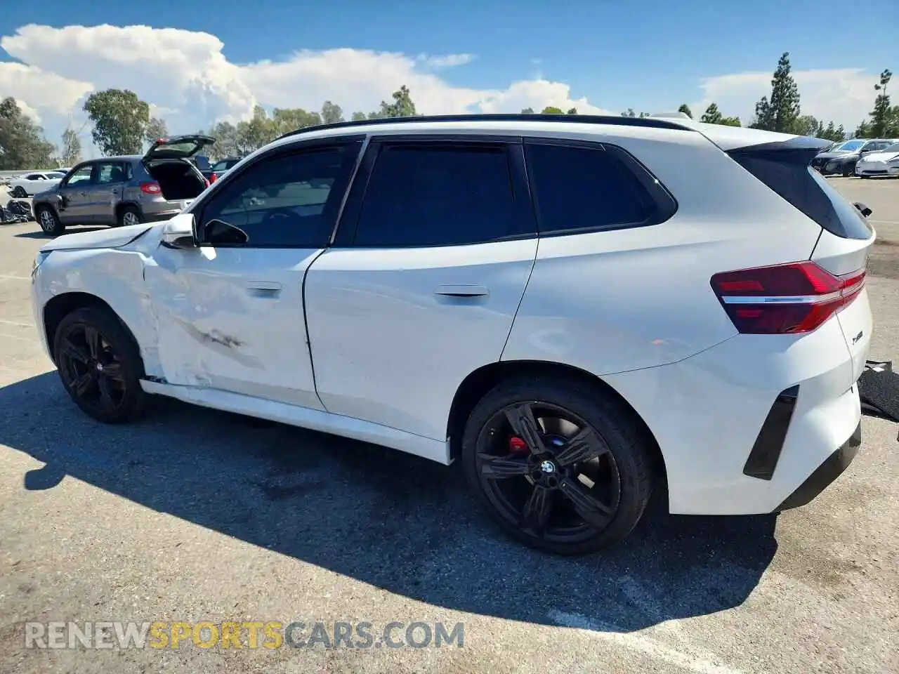 2 Photograph of a damaged car 5UX53GP0XS9088063 BMW X3 2025