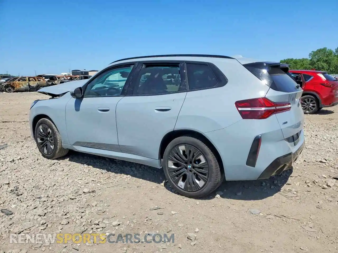 2 Photograph of a damaged car 5UX53GP0XS9098916 BMW X3 2025