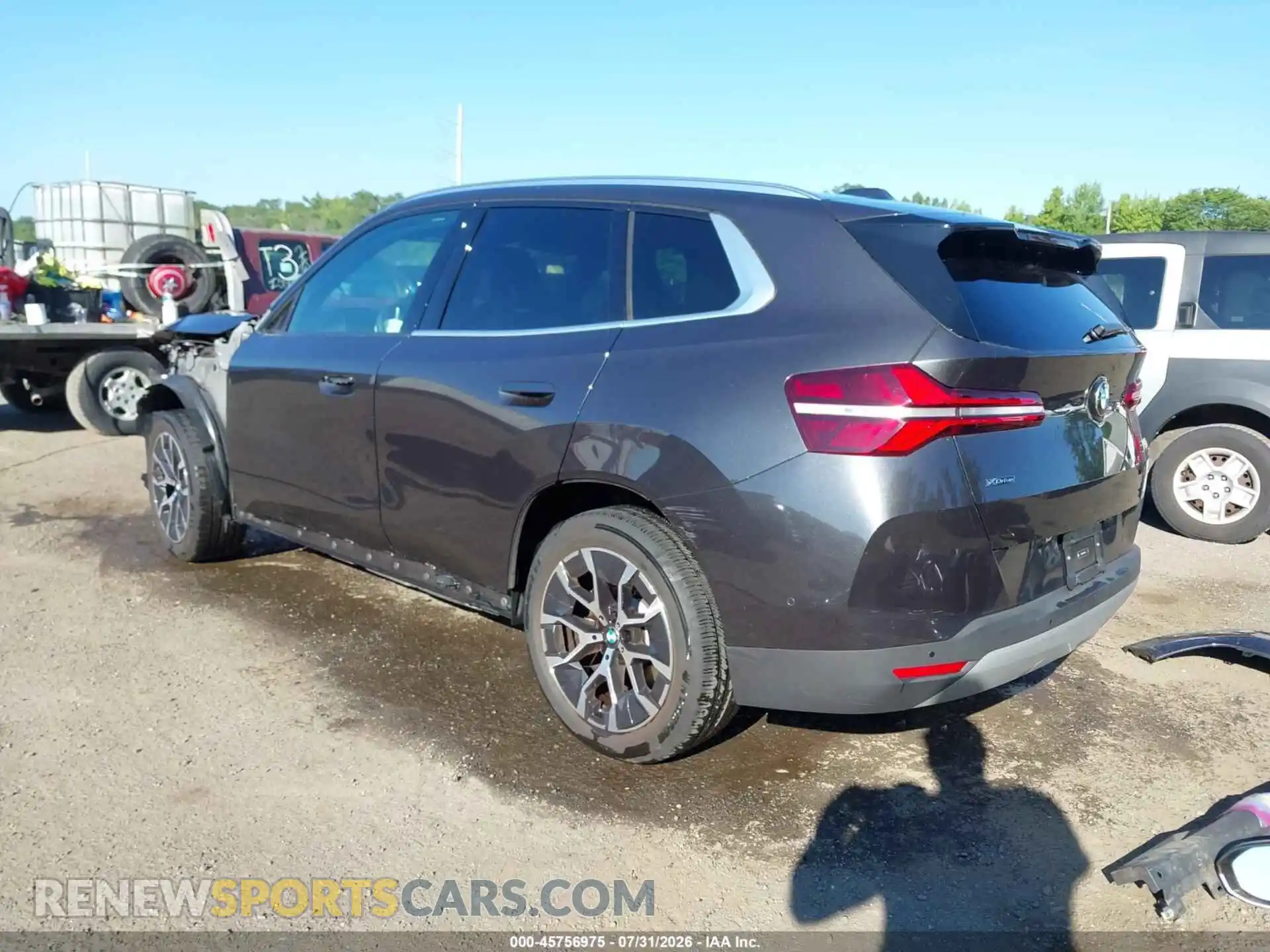 3 Photograph of a damaged car 5UX53GP0XS9Y42613 BMW X3 2025