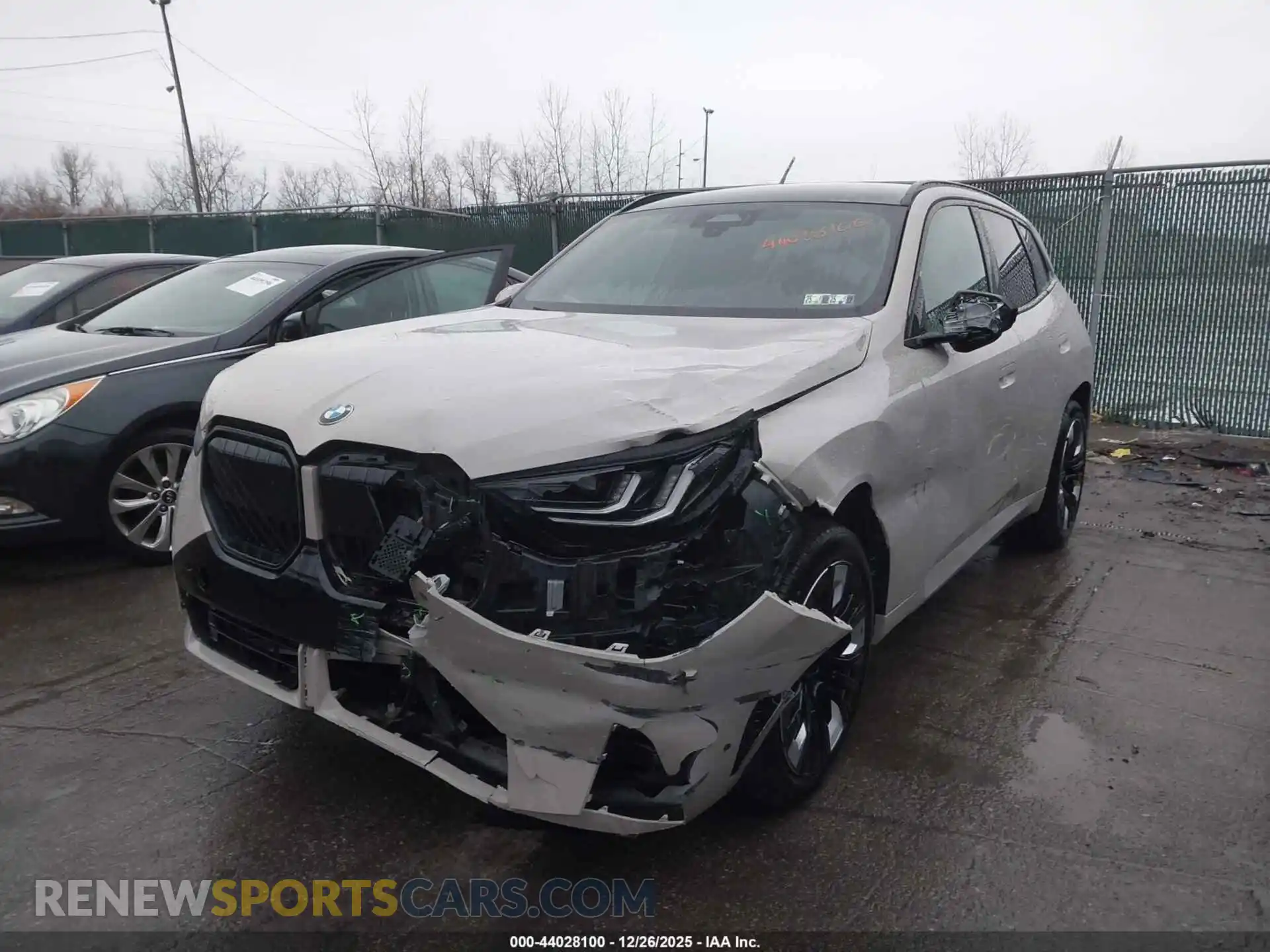 2 Photograph of a damaged car 5UX53GP0XS9Z10182 BMW X3 2025