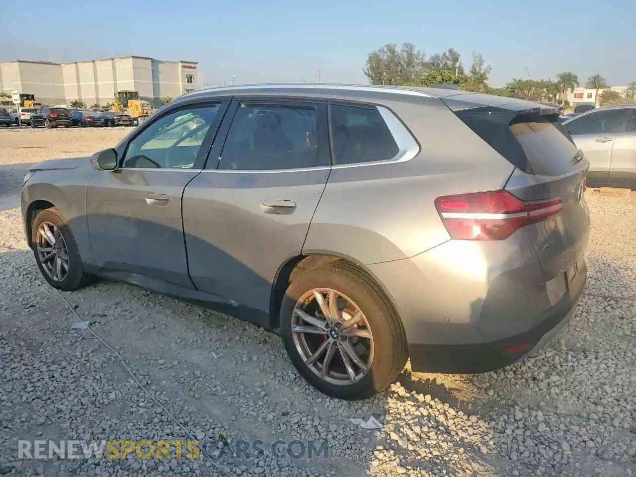 2 Photograph of a damaged car 5UX53GP0XS9Z27984 BMW X3 2025