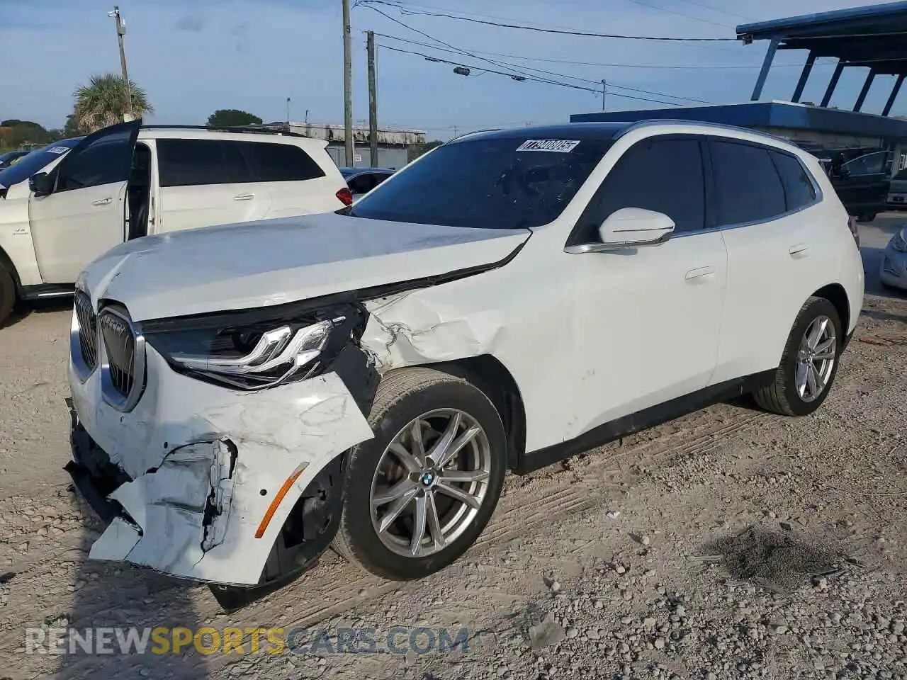1 Photograph of a damaged car 5UX53GP0XS9Z42047 BMW X3 2025