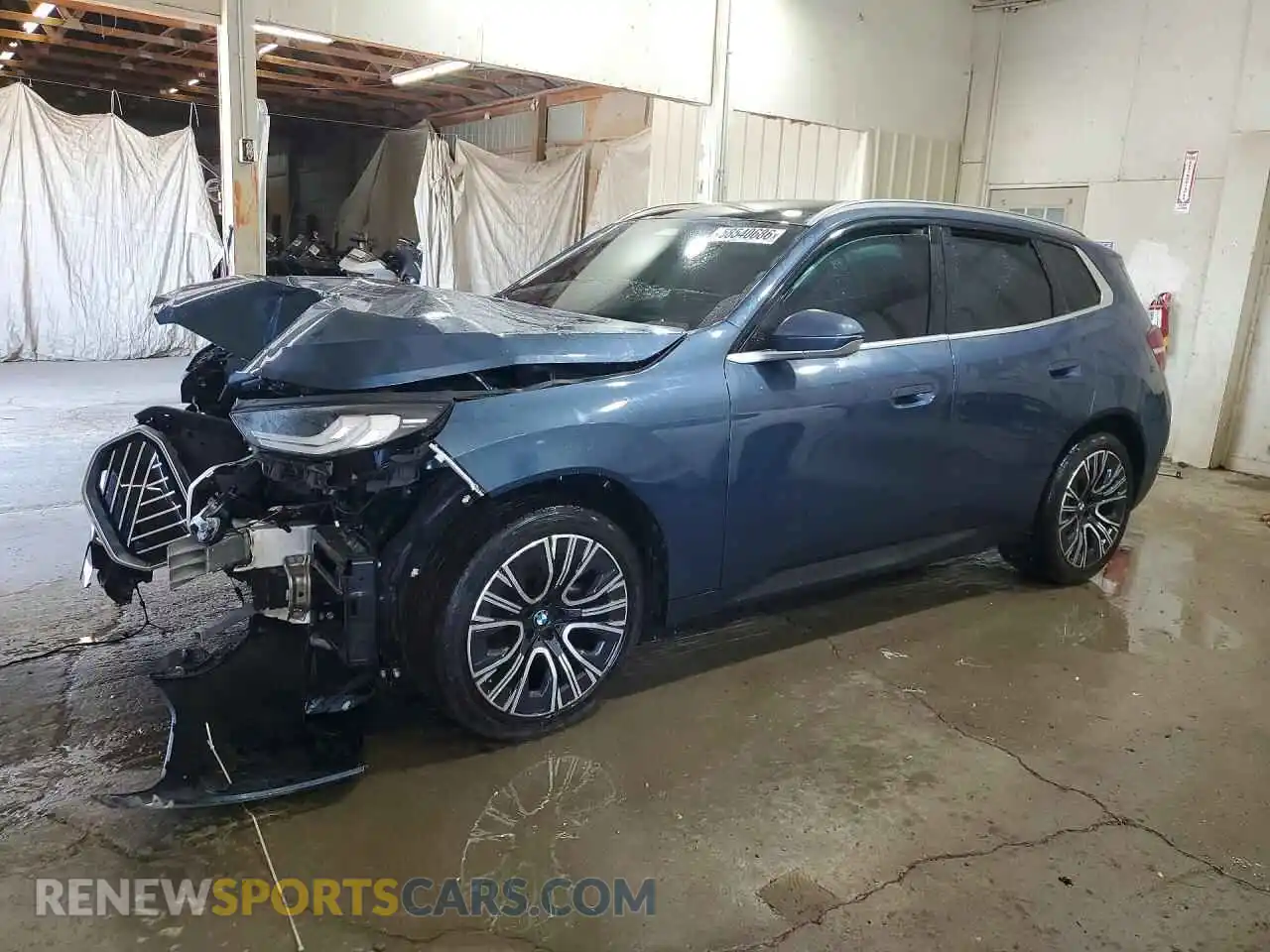 1 Photograph of a damaged car 5UX53GP0XS9Z83620 BMW X3 2025