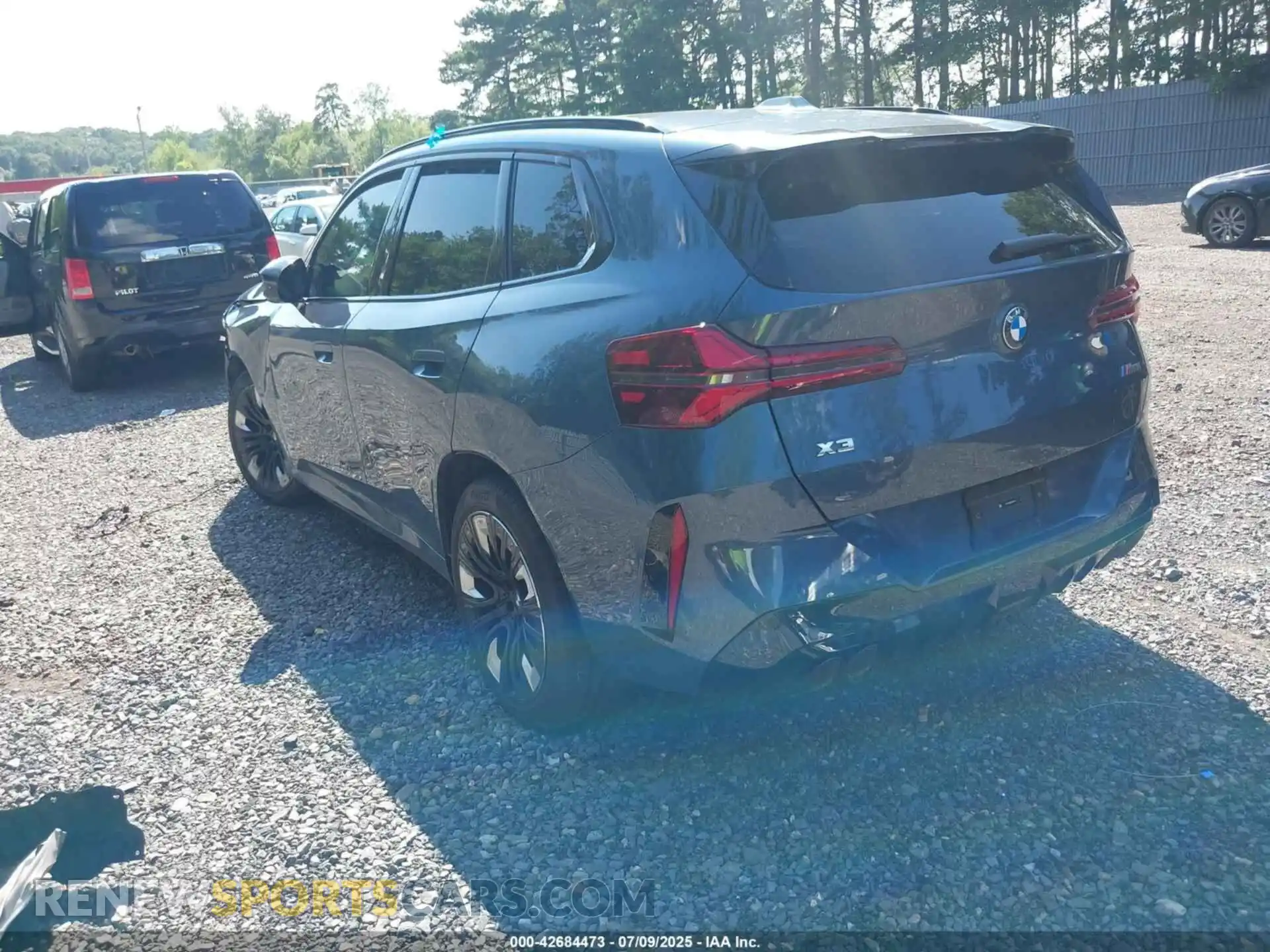 3 Photograph of a damaged car 5UX73GP0XS9X57649 BMW X3 2025