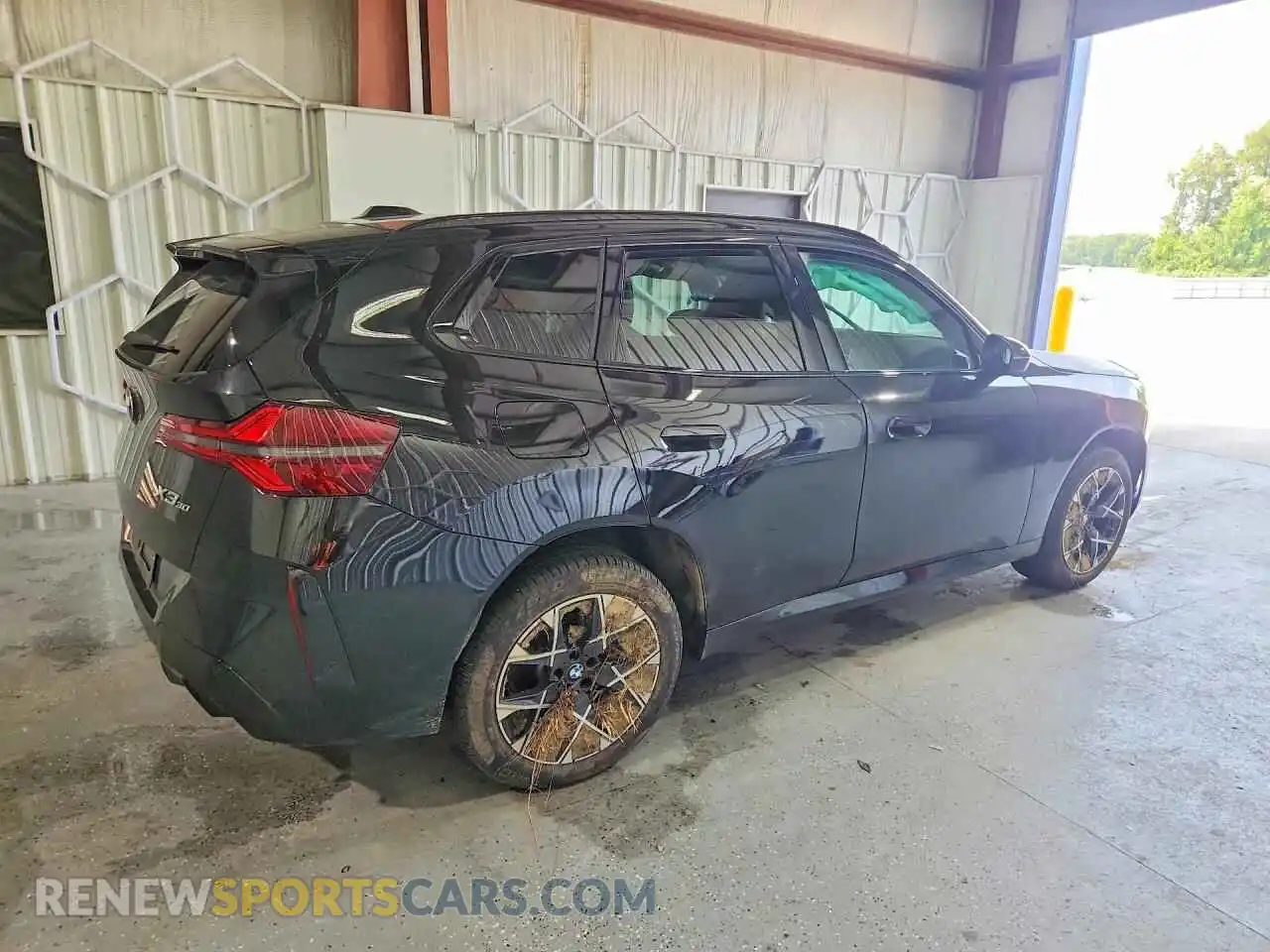 3 Photograph of a damaged car 5UX53GP02T9417999 BMW X3 2026