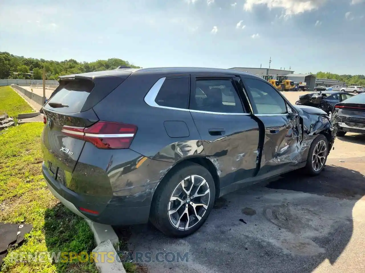 3 Фотография поврежденного автомобиля 5UX53GP04T9419382 BMW X3 2026