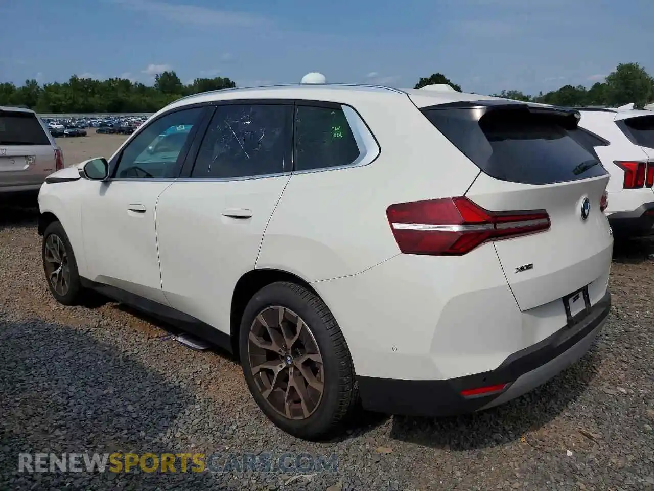 2 Фотография поврежденного автомобиля 5UX53GP07T9414418 BMW X3 2026