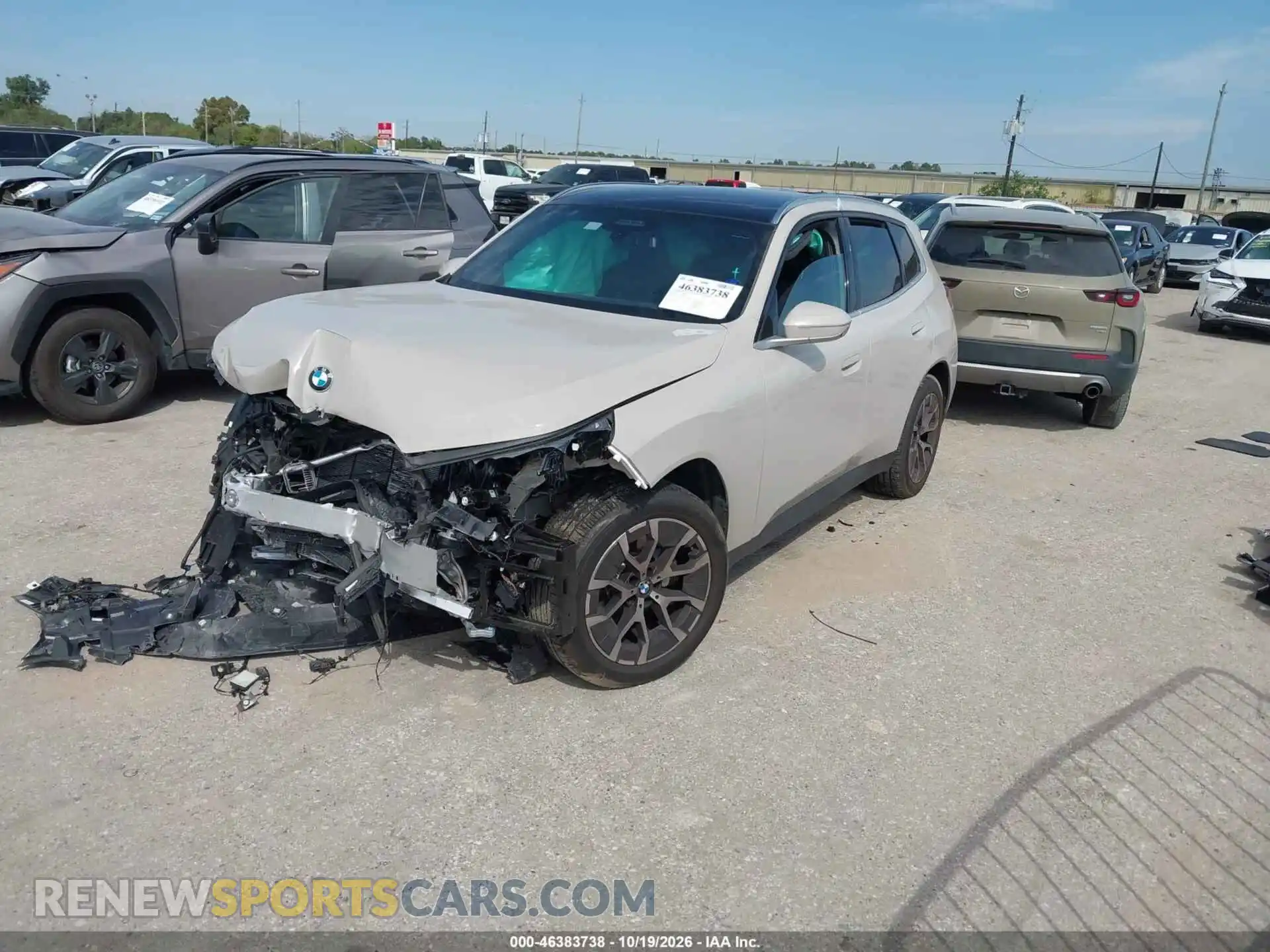 2 Photograph of a damaged car 5UX53GP08T9520361 BMW X3 2026