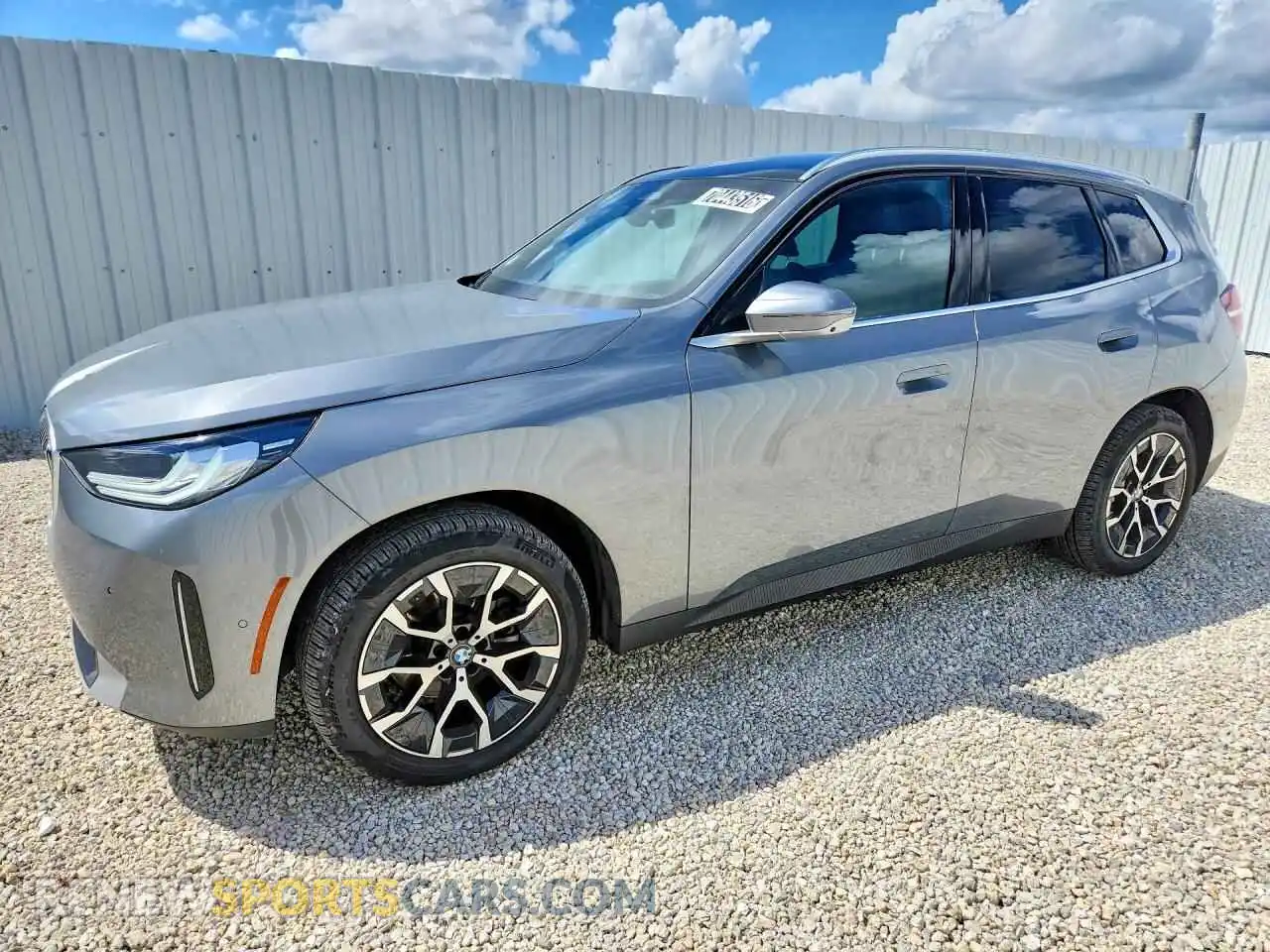 1 Photograph of a damaged car 5UX53GP0XT9195017 BMW X3 2026