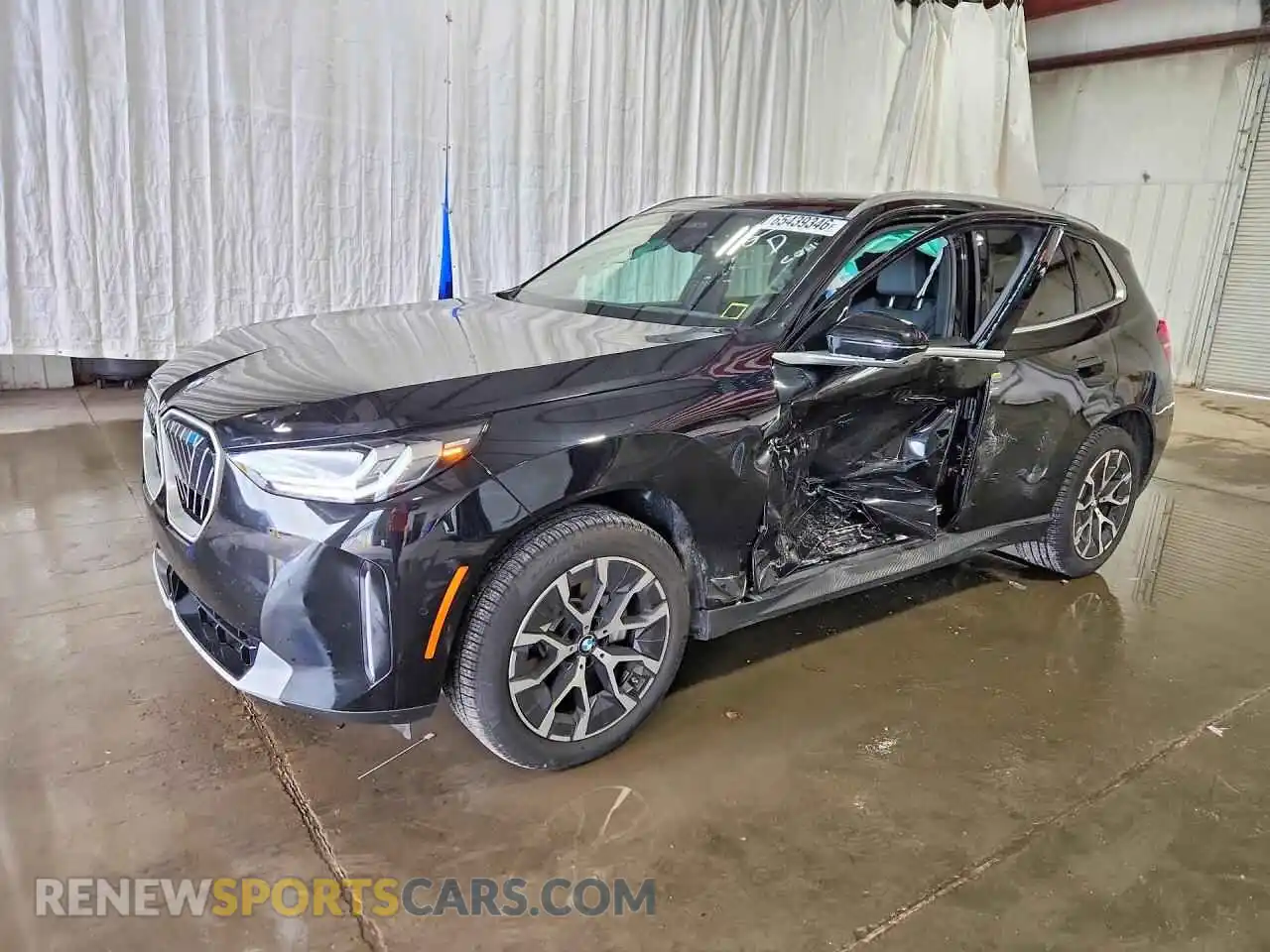 1 Photograph of a damaged car 5UX53GP0XT9375646 BMW X3 2026