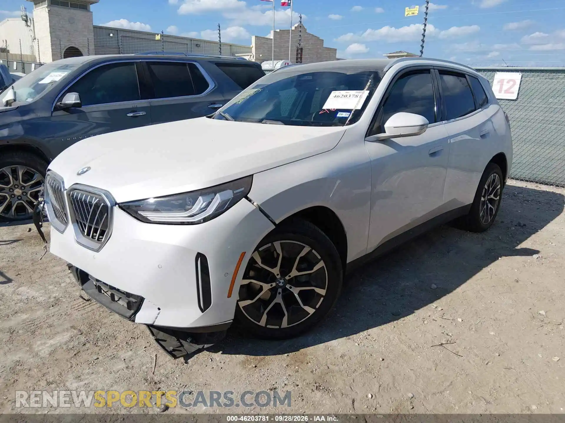2 fotografías del automóvil dañado 5UX53GP0XT9495981 BMW X3 2026