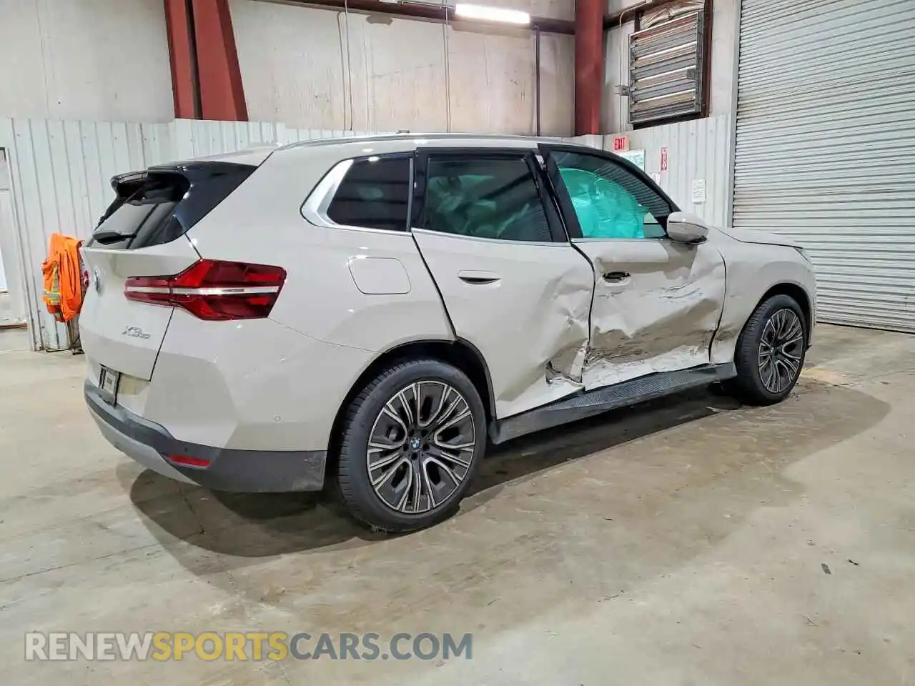 3 Photograph of a damaged car 5UX53GP0XT9502301 BMW X3 2026