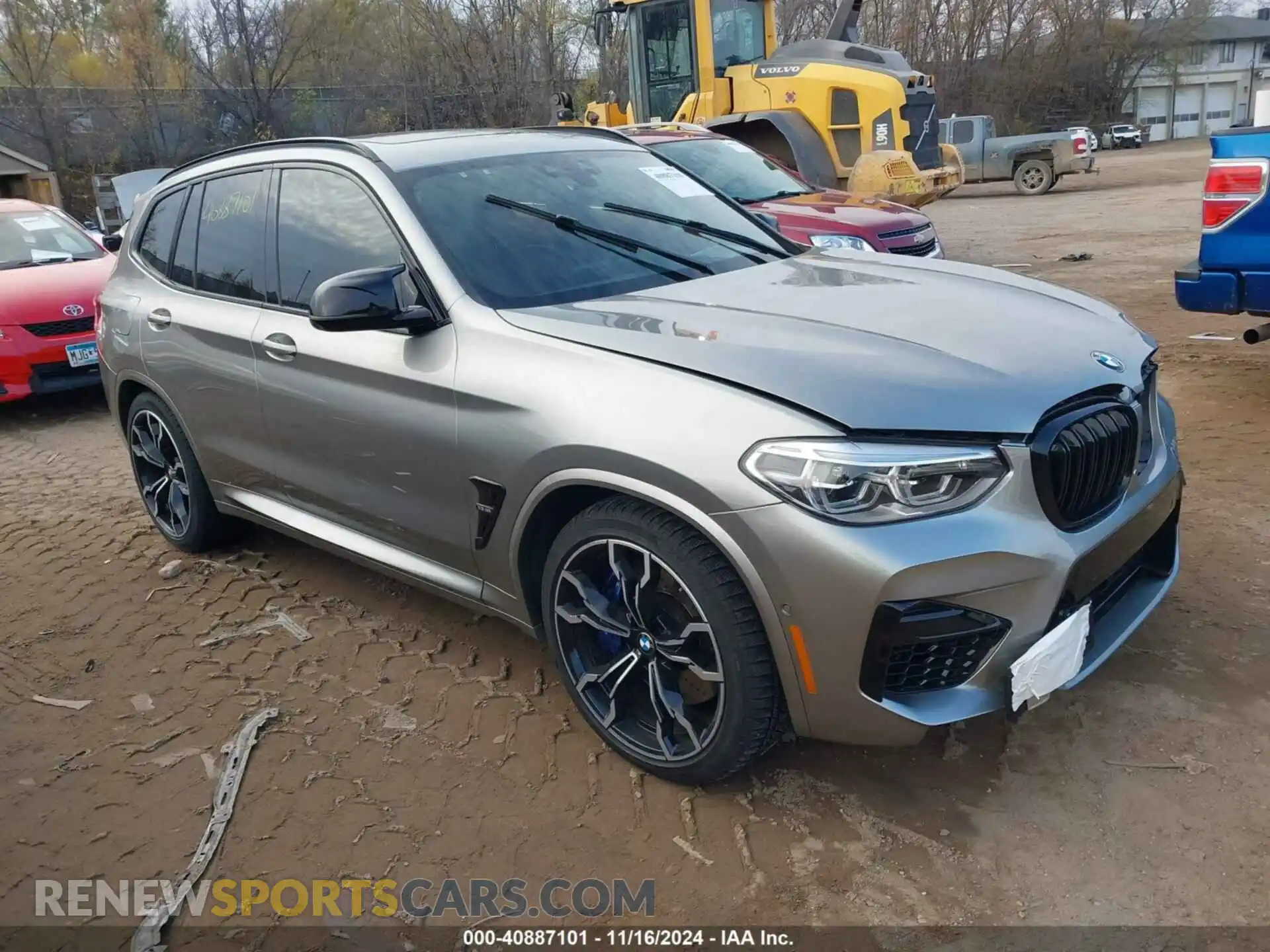 1 Photograph of a damaged car 5YMTS0C00LLT10226 BMW X3 M 2020