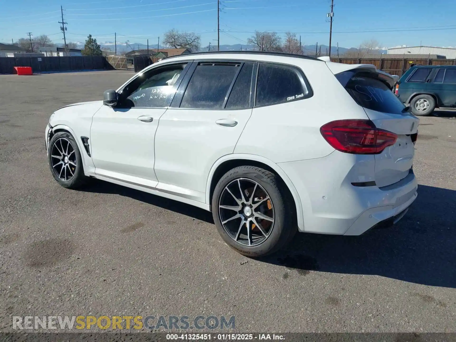 3 Photograph of a damaged car 5YMTS0C00LLT10307 BMW X3 M 2020