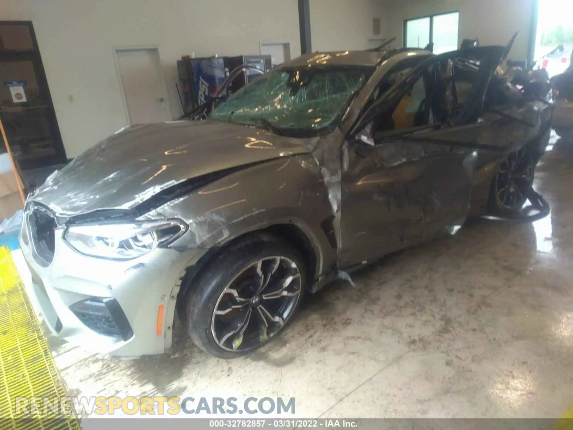 2 Photograph of a damaged car 5YMTS0C02LLA57848 BMW X3 M 2020