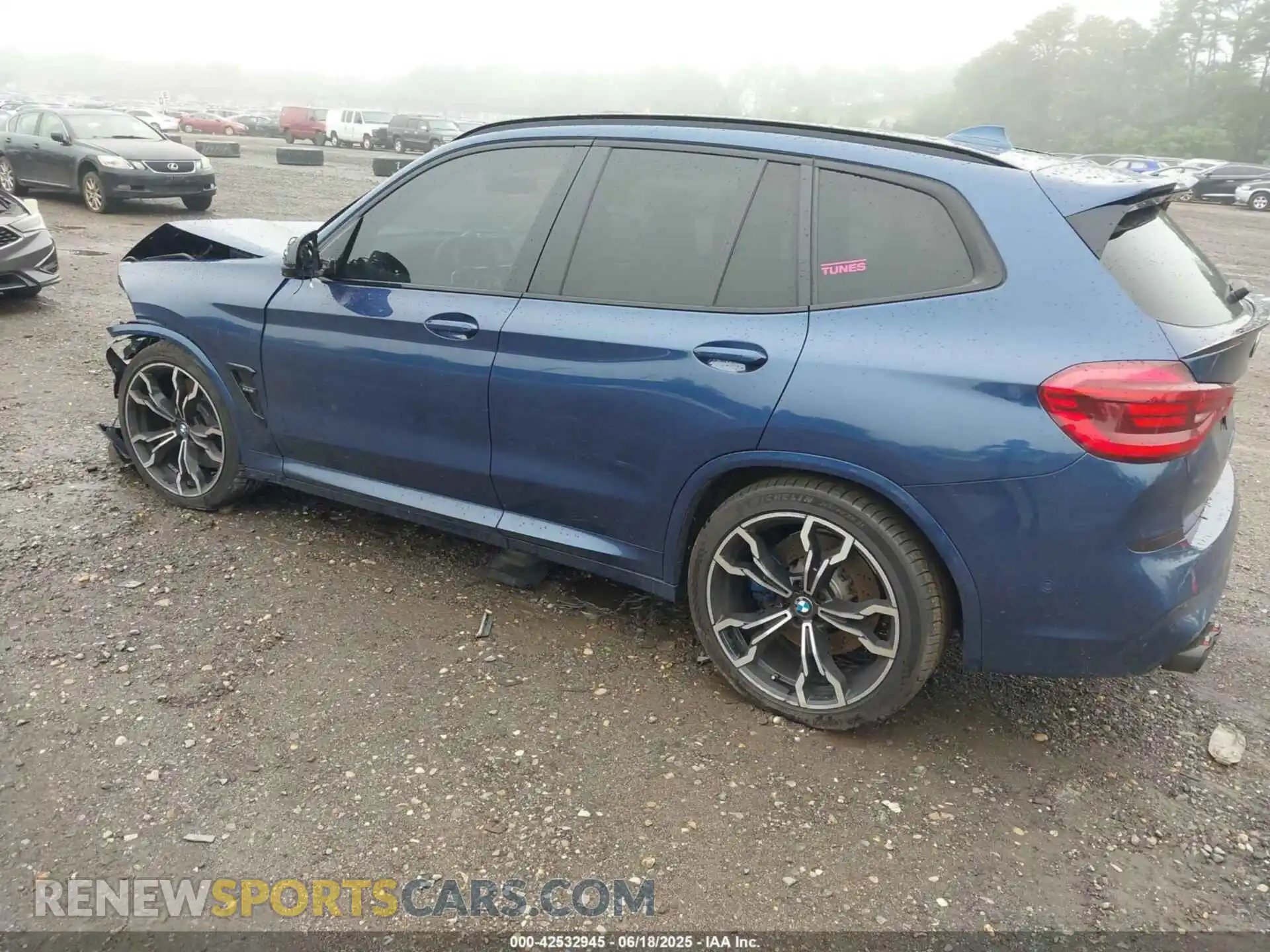 3 Photograph of a damaged car 5YMTS0C03L9B74349 BMW X3 M 2020