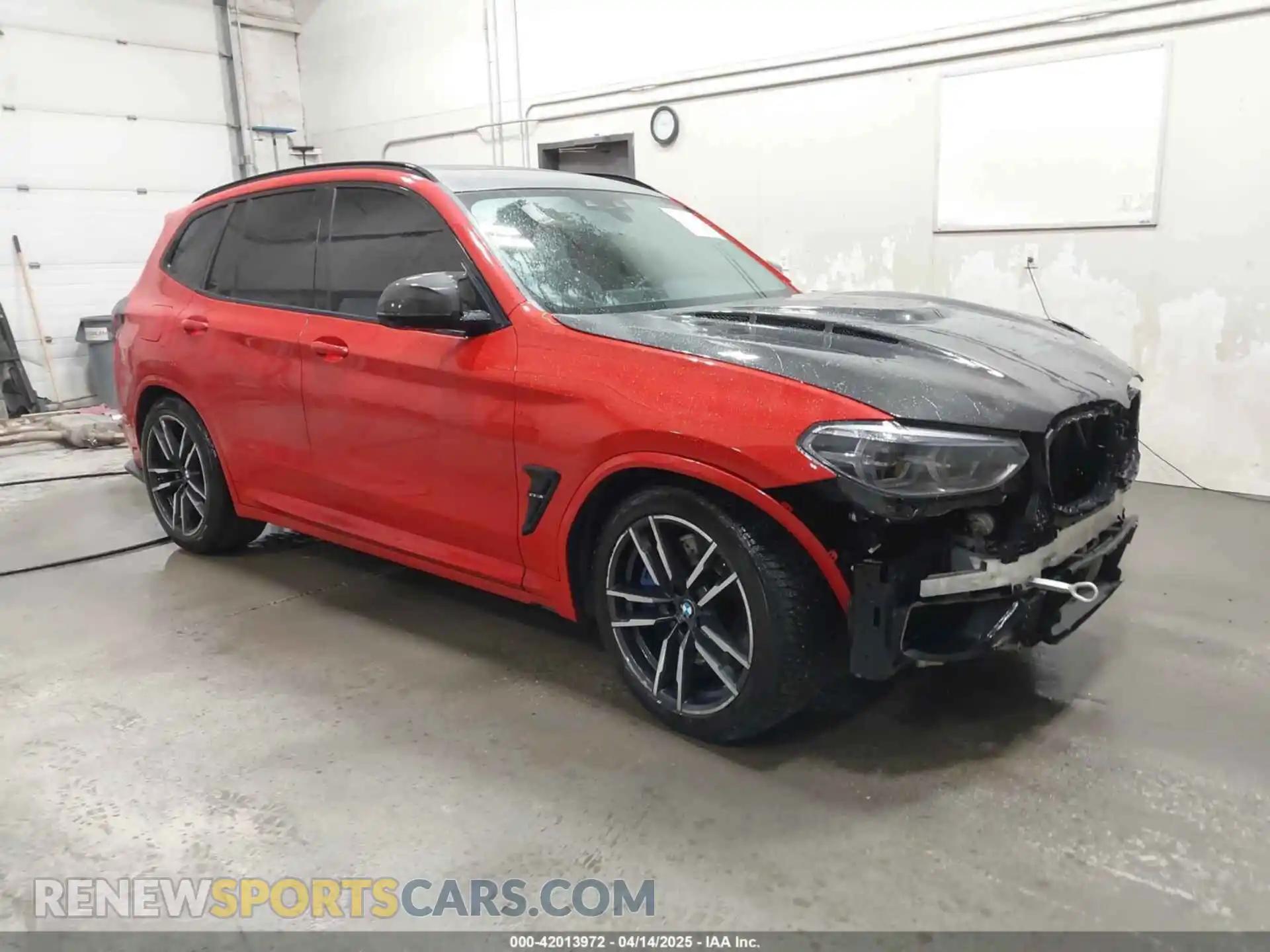 1 Photograph of a damaged car 5YMTS0C07L9B17054 BMW X3 M 2020