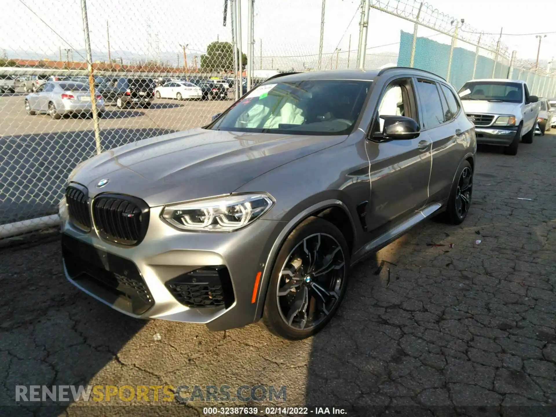 2 Photograph of a damaged car 5YMTS0C08L9B04300 BMW X3 M 2020
