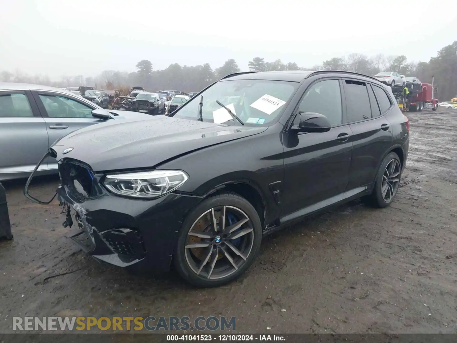 2 Photograph of a damaged car 5YMTS0C00M9F23971 BMW X3 M 2021