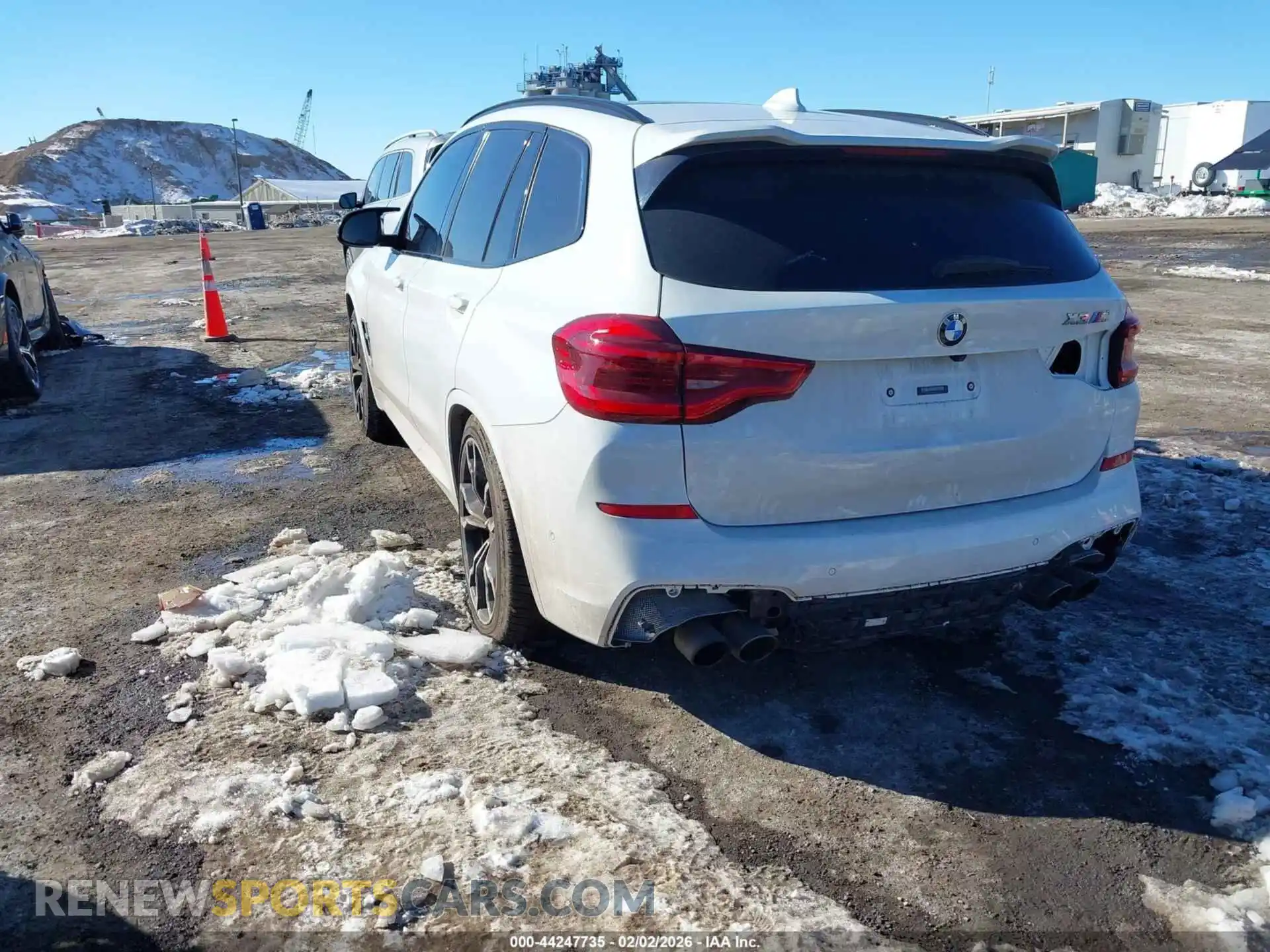 3 Photograph of a damaged car 5YMTS0C01M9G88542 BMW X3 M 2021