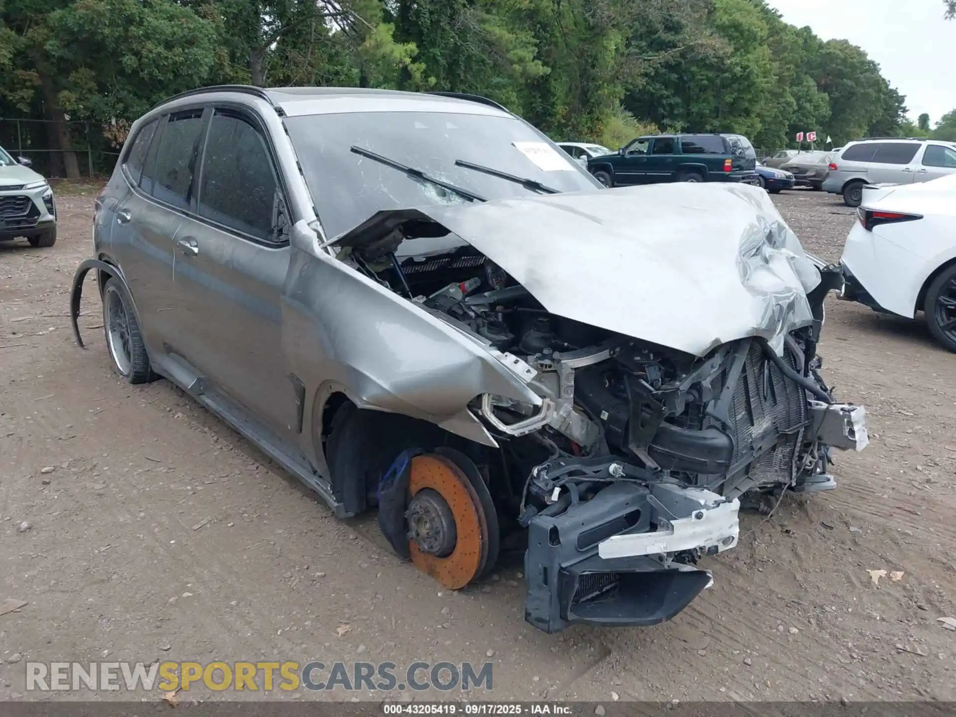 1 Photograph of a damaged car 5YMTS0C06M9H92430 BMW X3 M 2021
