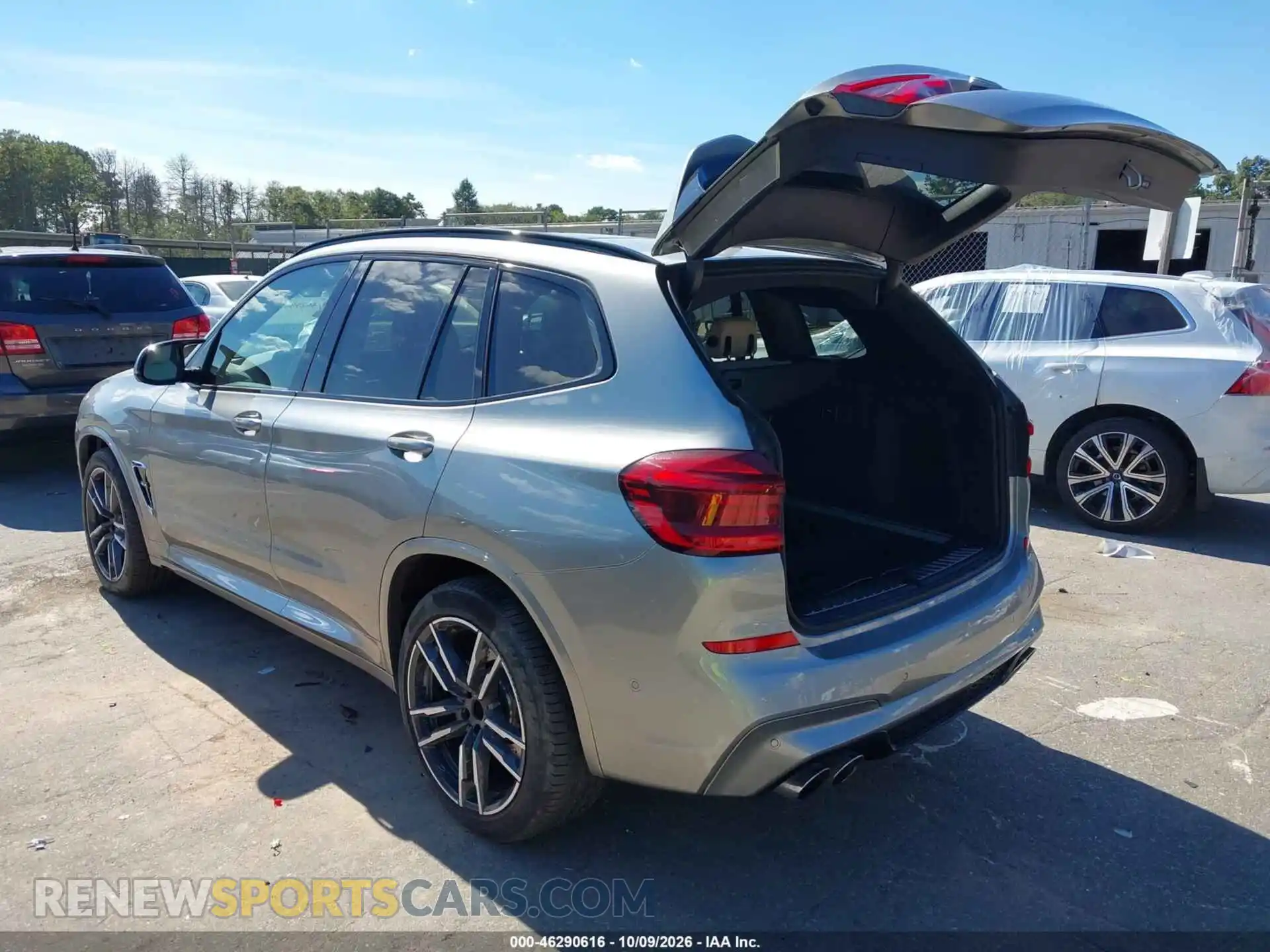 3 Photograph of a damaged car 5YMTS0C08M9D40740 BMW X3 M 2021