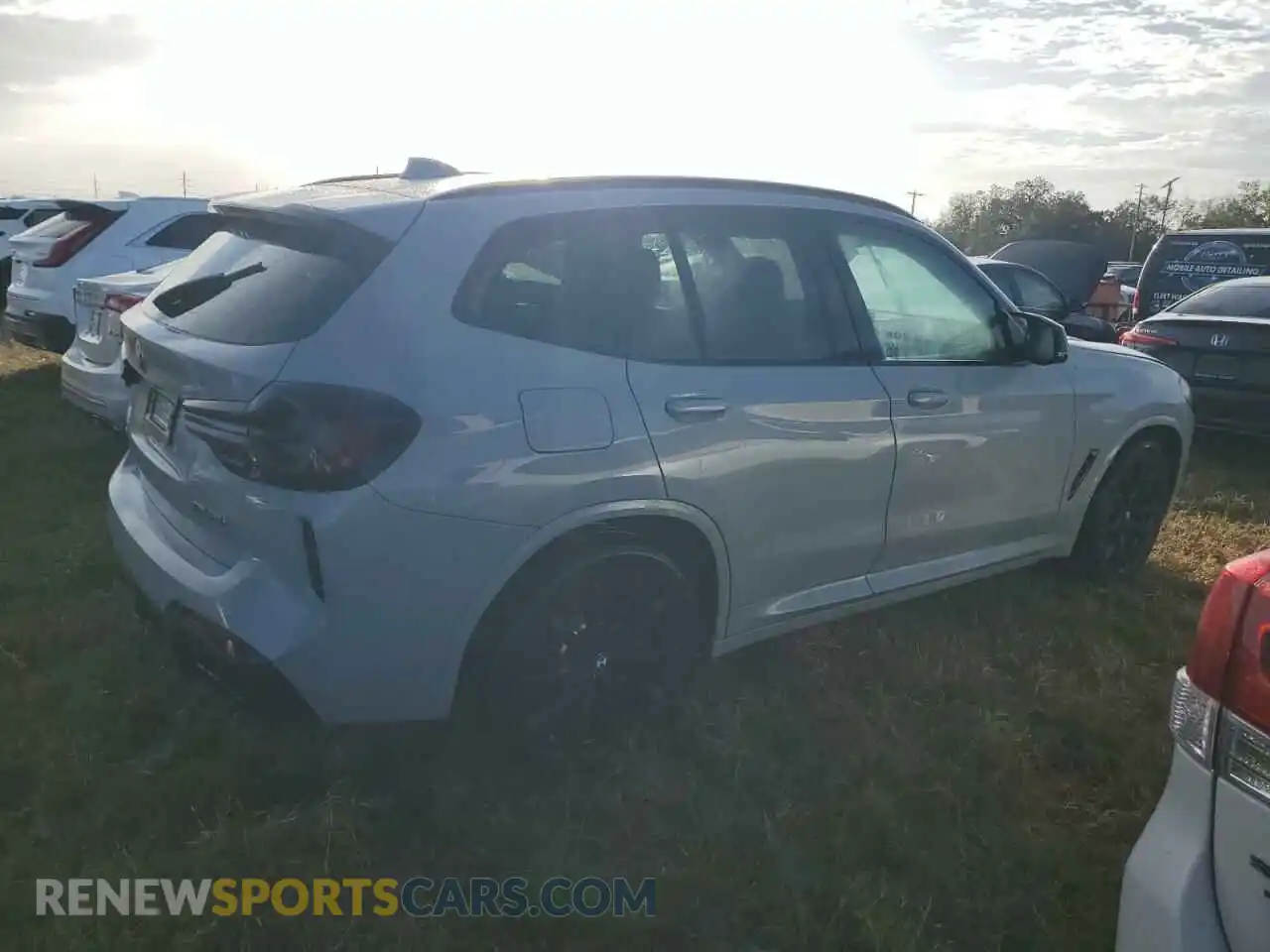 3 Photograph of a damaged car 5UX83DP04P9P70939 BMW X3 M40I 2023