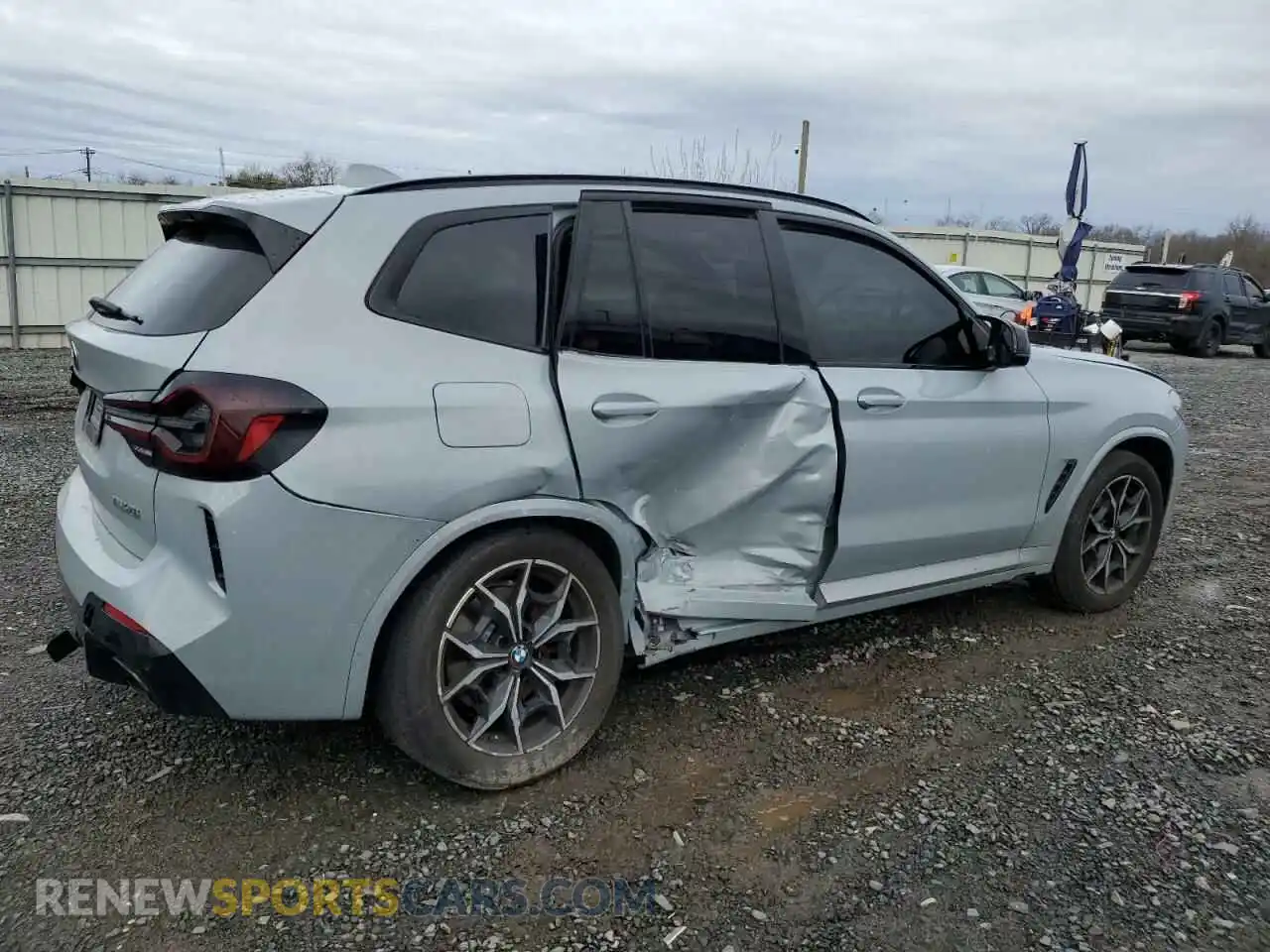3 Фотография поврежденного автомобиля 5UX83DP08P9R31129 BMW X3 M40I 2023