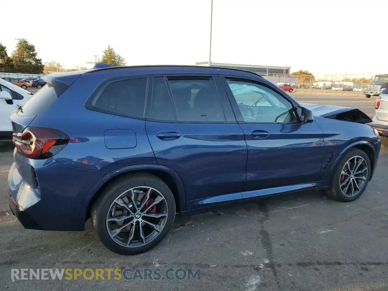 3 Photograph of a damaged car 5UX83DP08P9R98152 BMW X3 M40I 2023