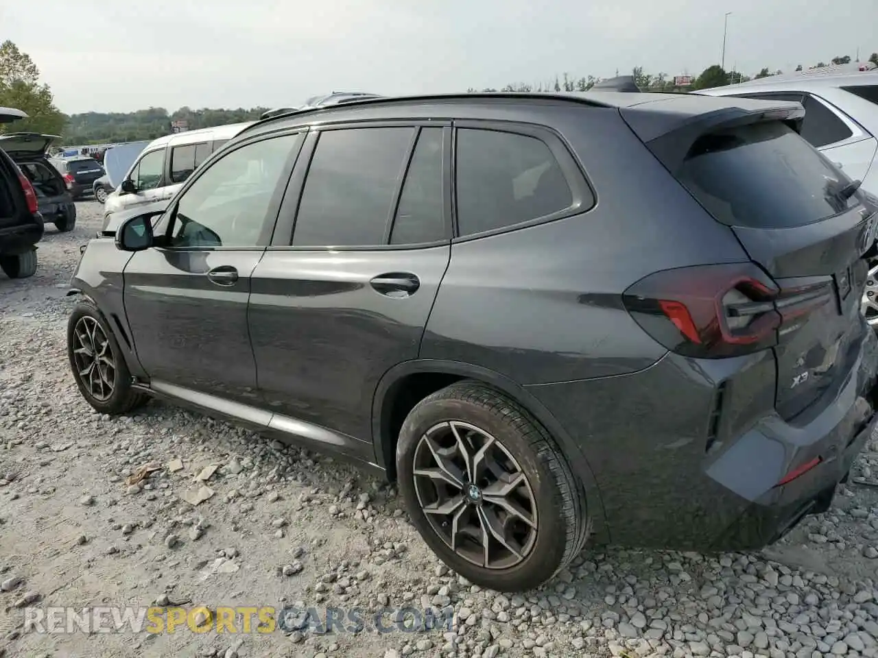 2 Photograph of a damaged car 5UX83DP08P9S39498 BMW X3 M40I 2023
