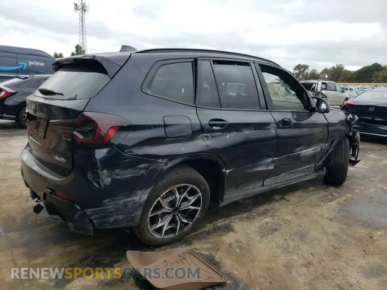 3 Photograph of a damaged car 5UX83DP07R9T83773 BMW X3 M40I 2024