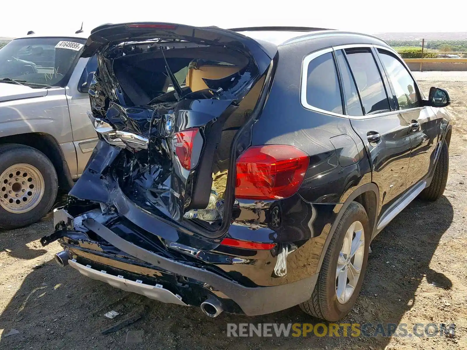 4 Photograph of a damaged car 5UXTR7C52KLF32906 BMW X3 SDRIVE3 2019