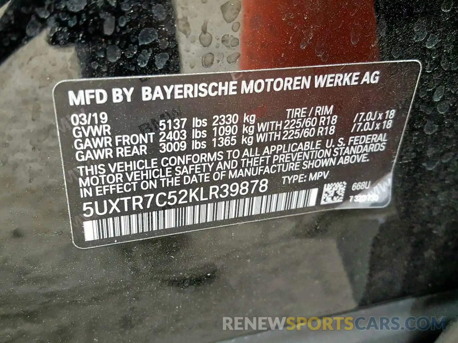 10 Photograph of a damaged car 5UXTR7C52KLR39878 BMW X3 SDRIVE3 2019